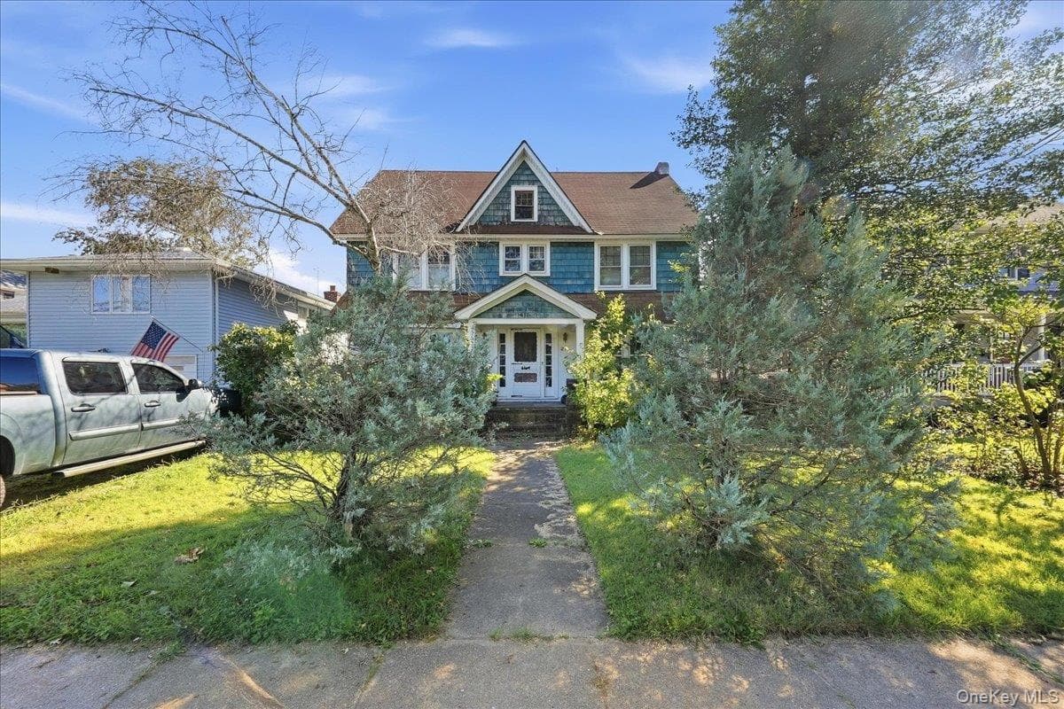 21 Sherman Avenue thumbnail 2