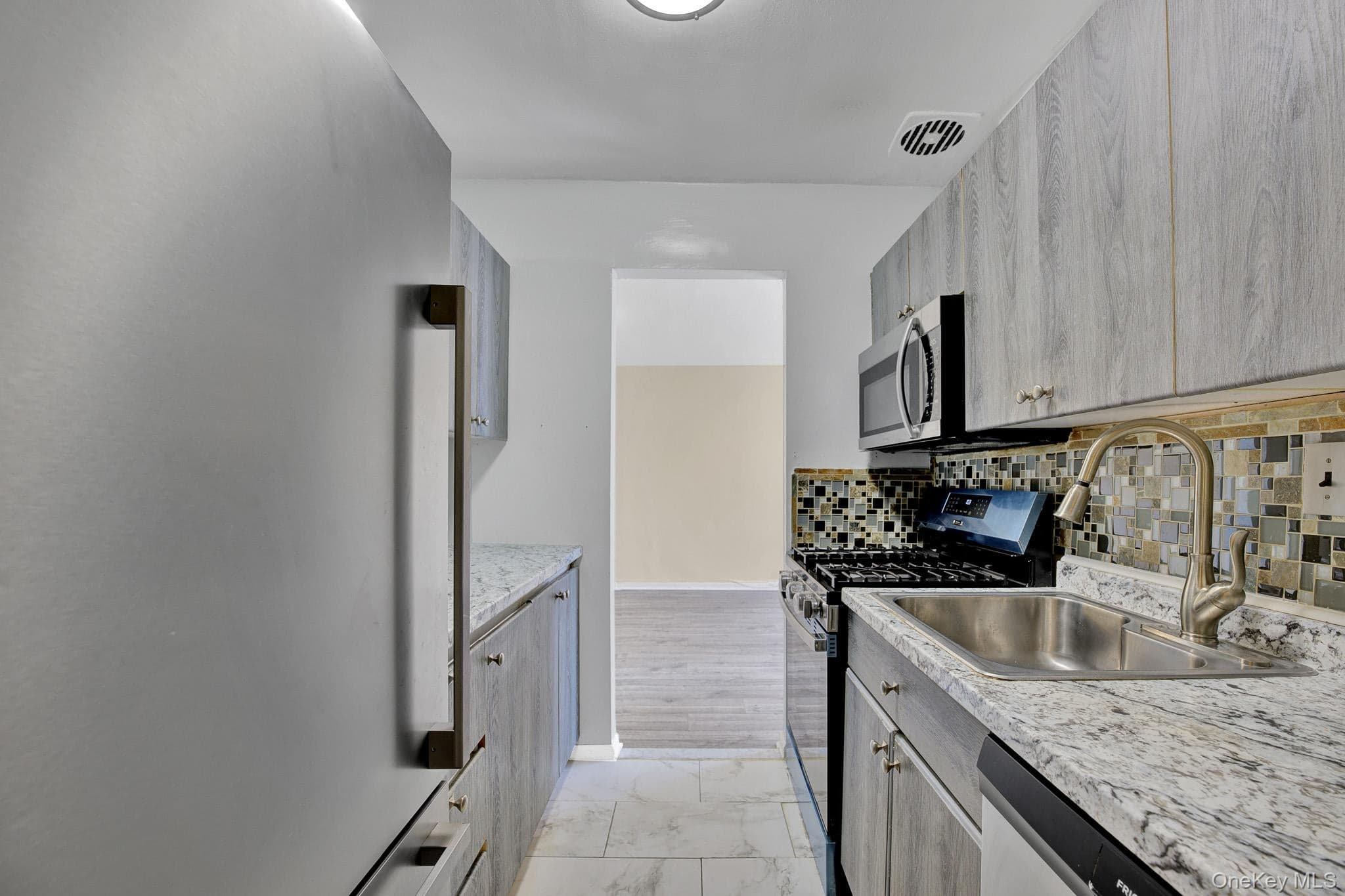 150-10 71st Avenue Unit: 6H thumbnail 11