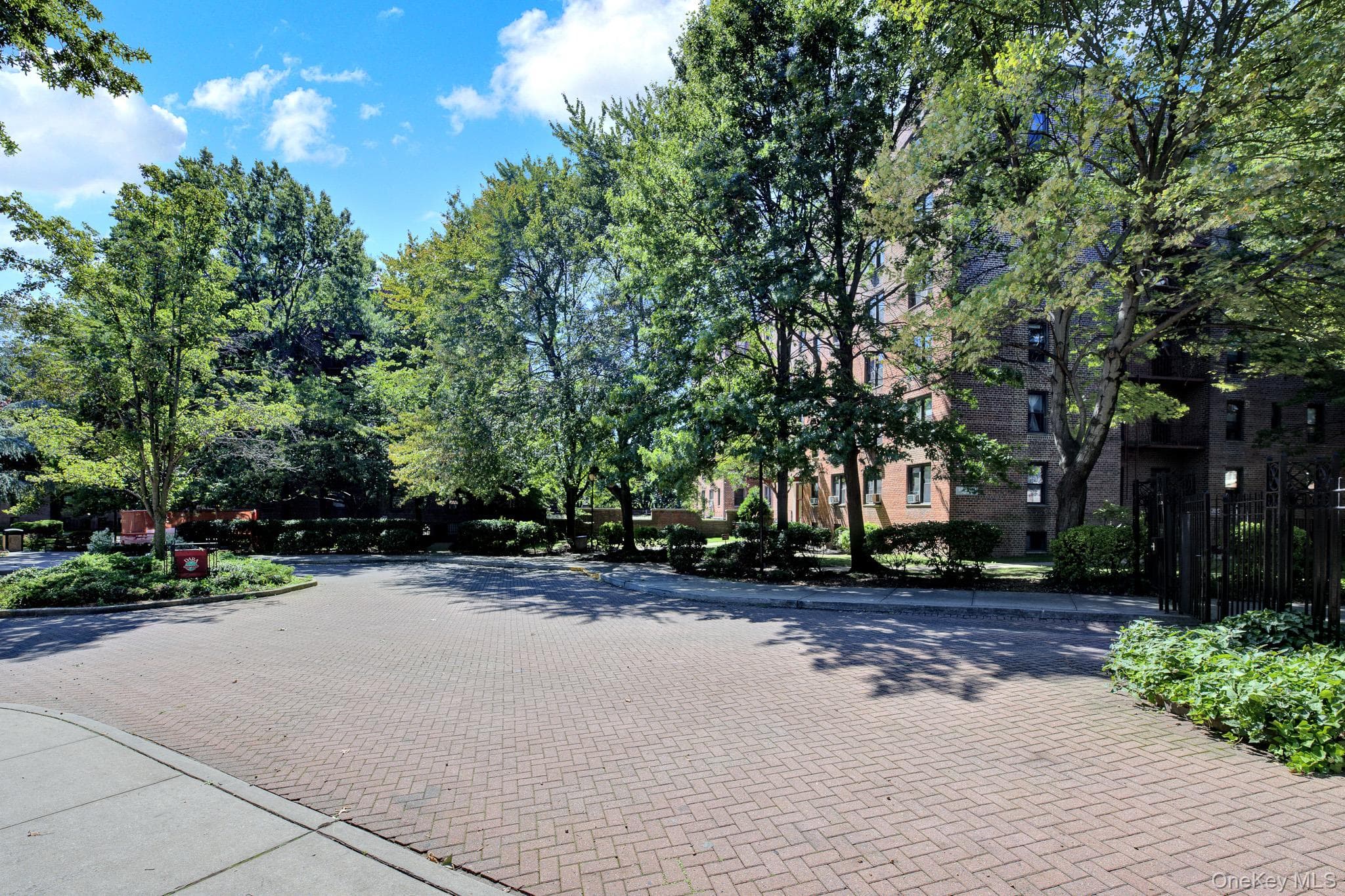 150-10 71st Avenue Unit: 6H thumbnail 3
