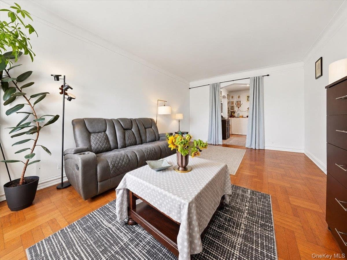 360 Ocean Parkway Unit: 5G thumbnail 10