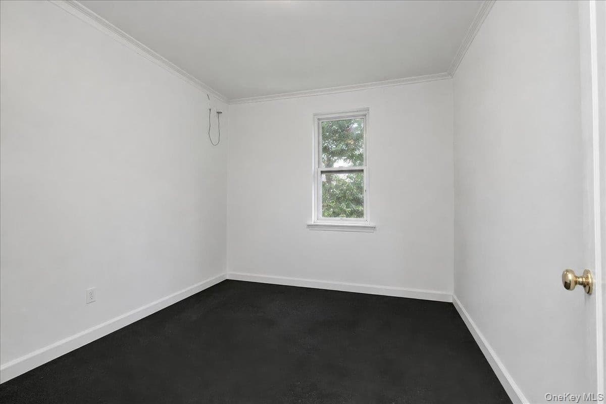 308 W 234th Street thumbnail 10