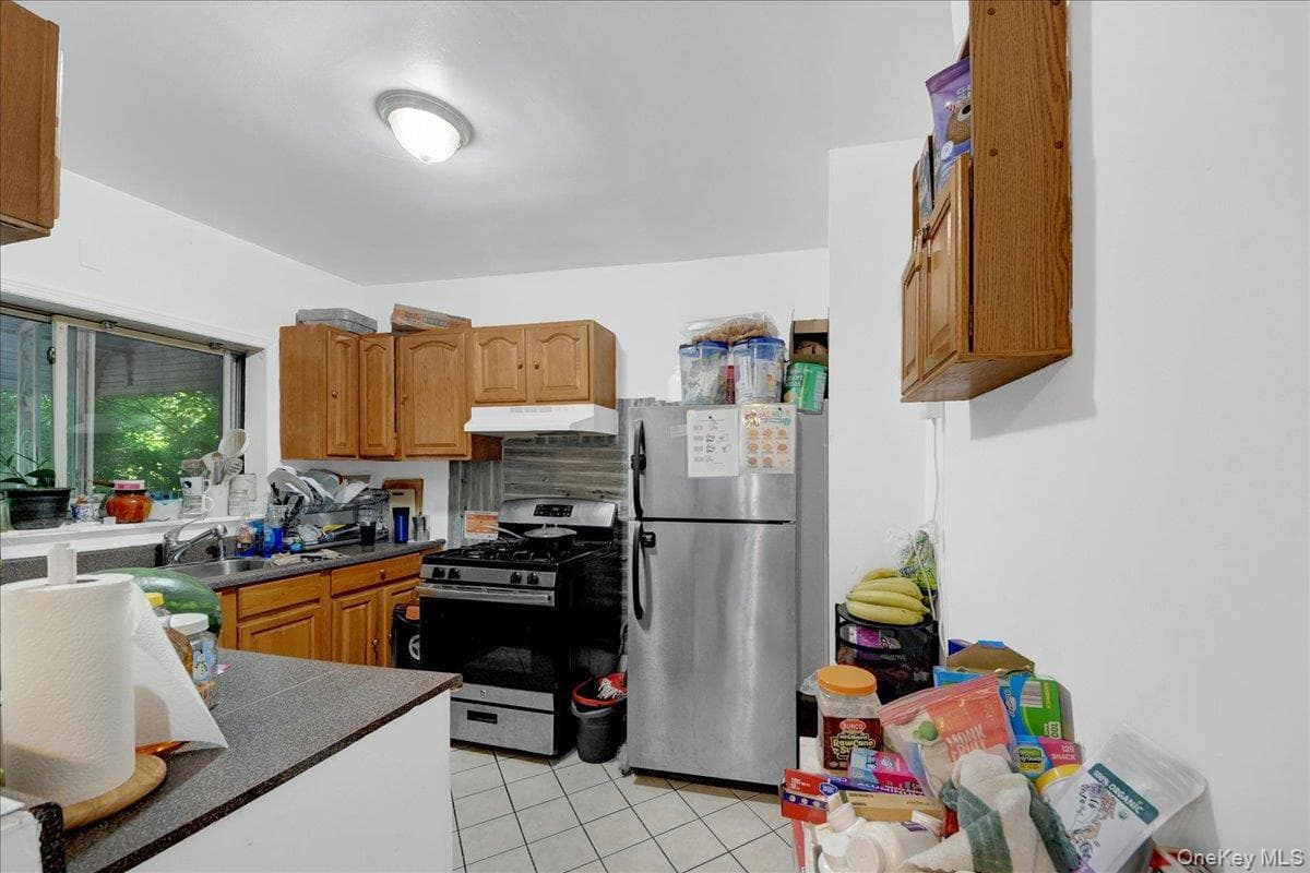308 W 234th Street thumbnail 16