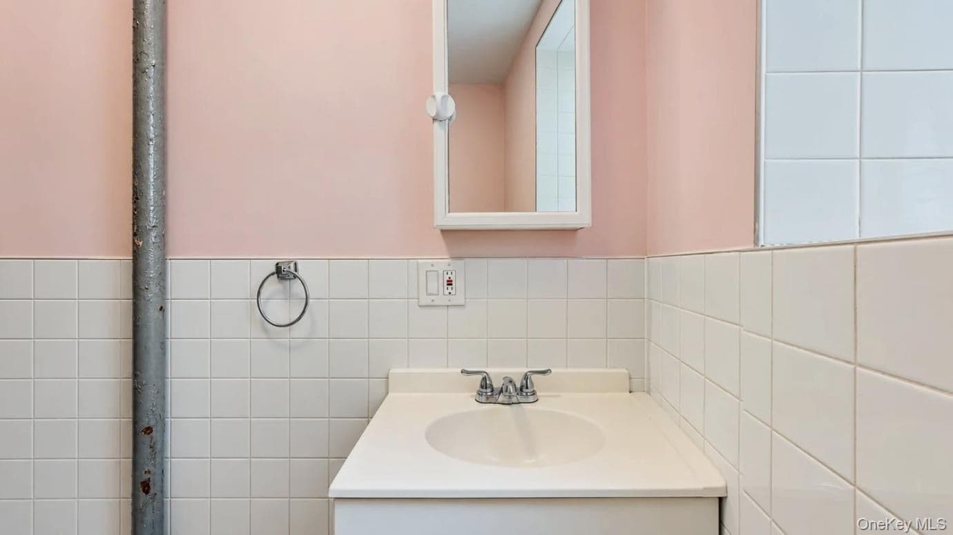 9752 75th Street Unit: A23 thumbnail 12