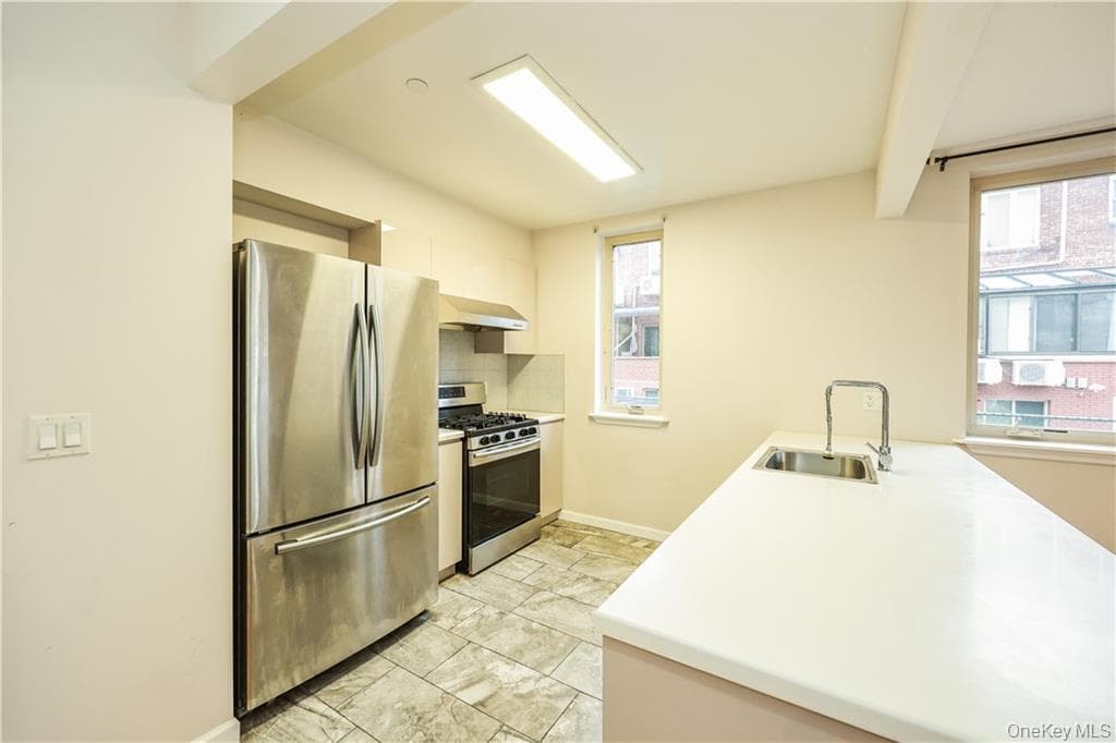 2517 Voorhies Avenue Unit: 1C thumbnail 6