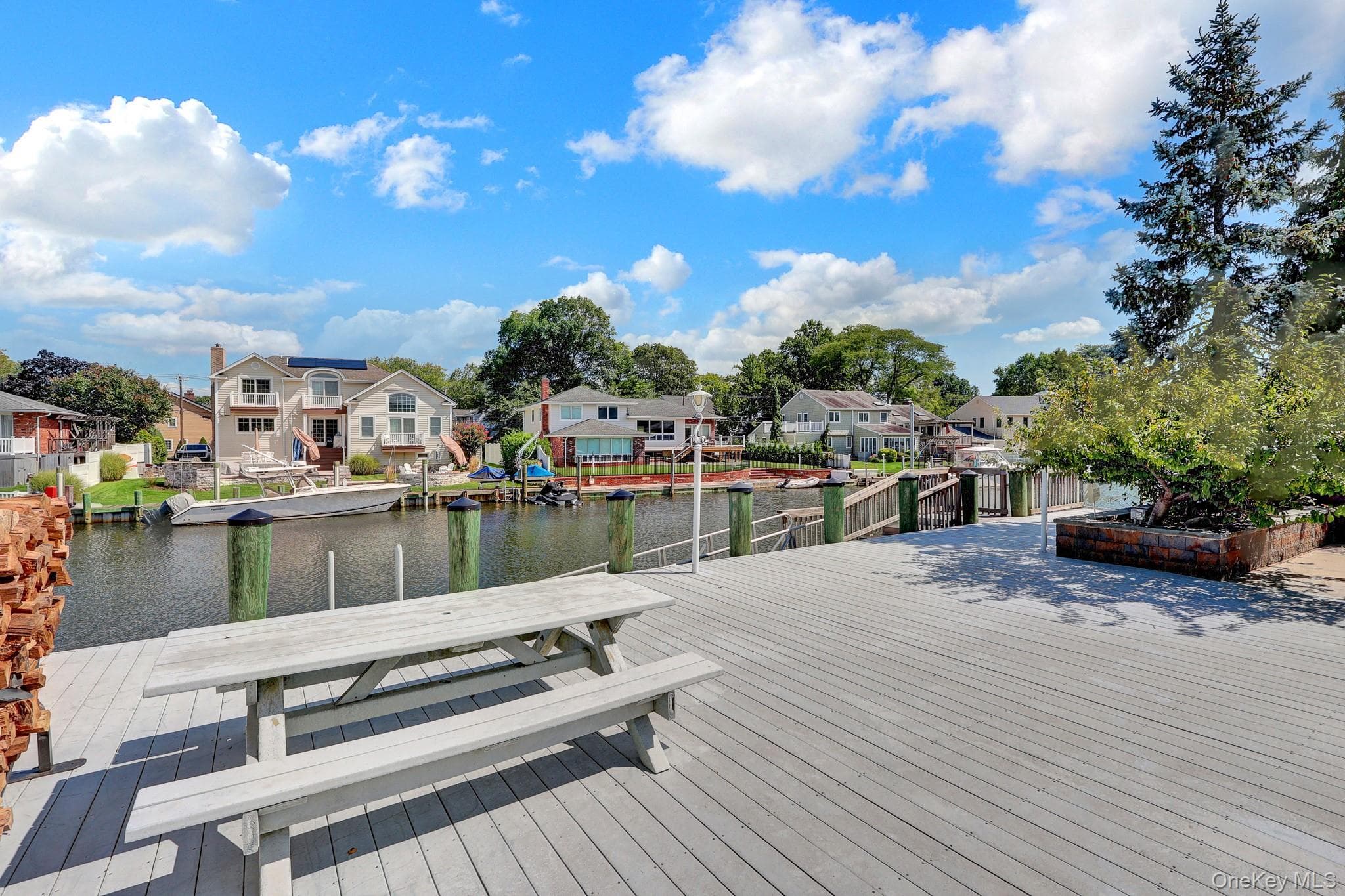 204 Bayview Avenue thumbnail 25