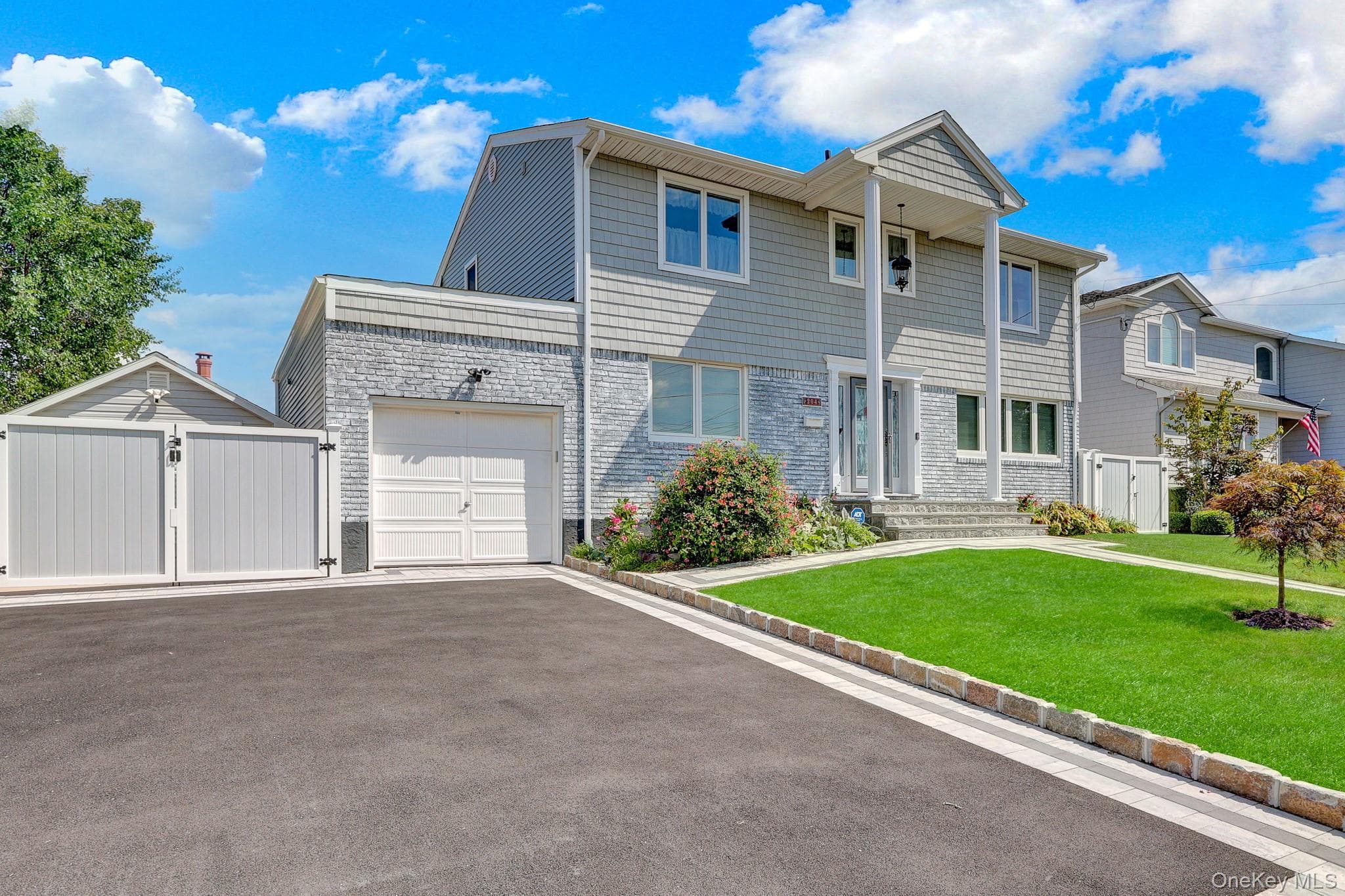 204 Bayview Avenue thumbnail 2
