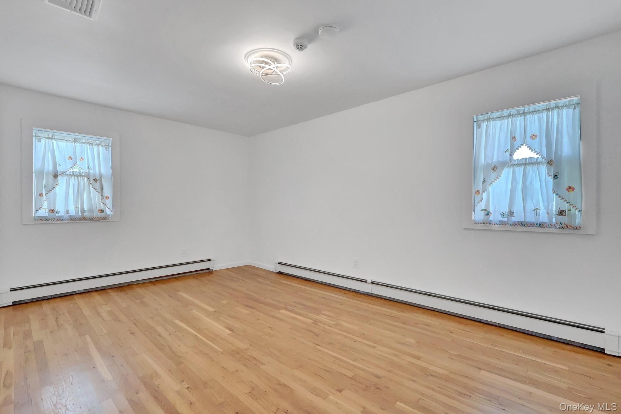 204 Bayview Avenue thumbnail 11