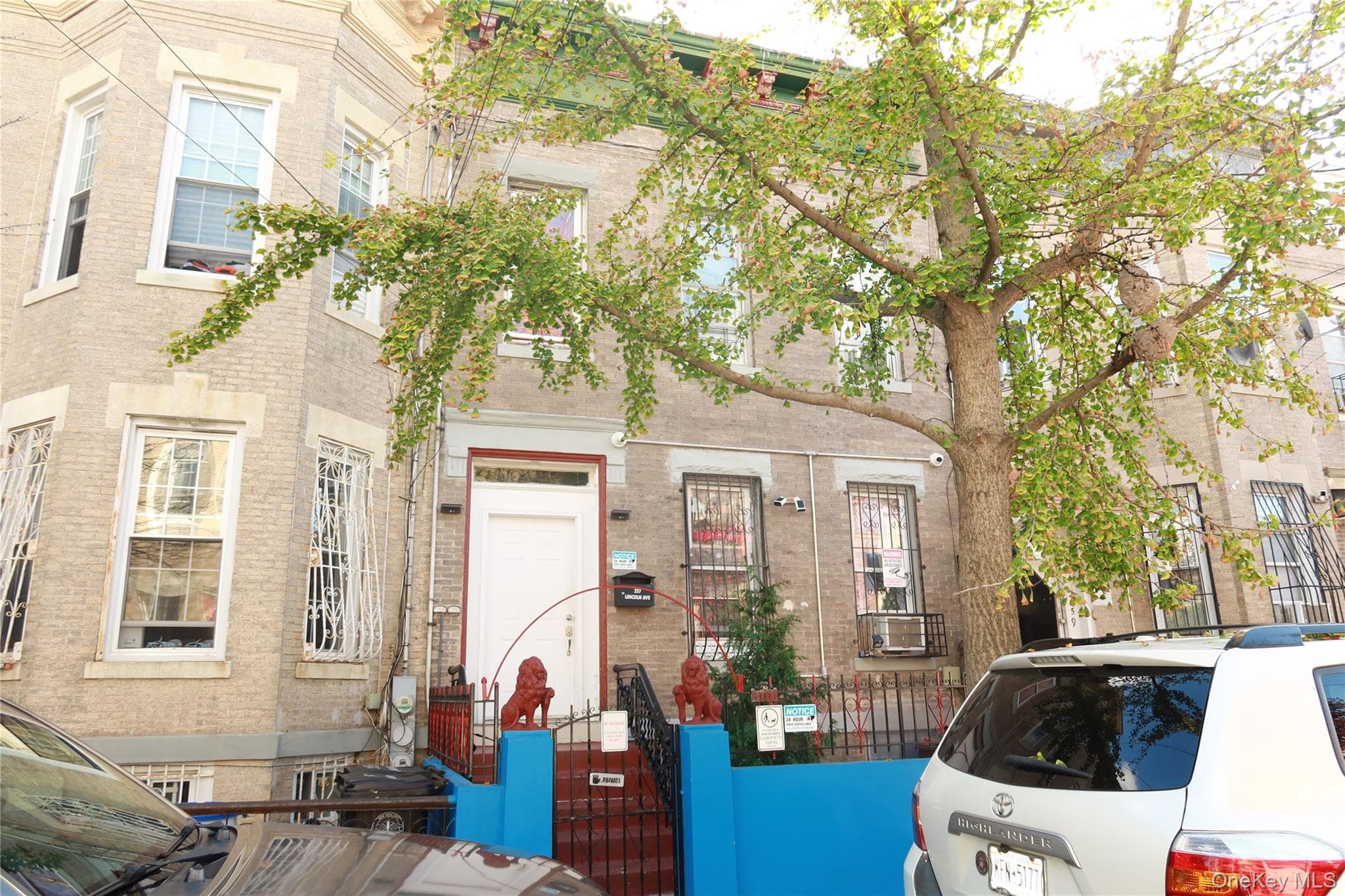 257 Lincoln Avenue, Brooklyn