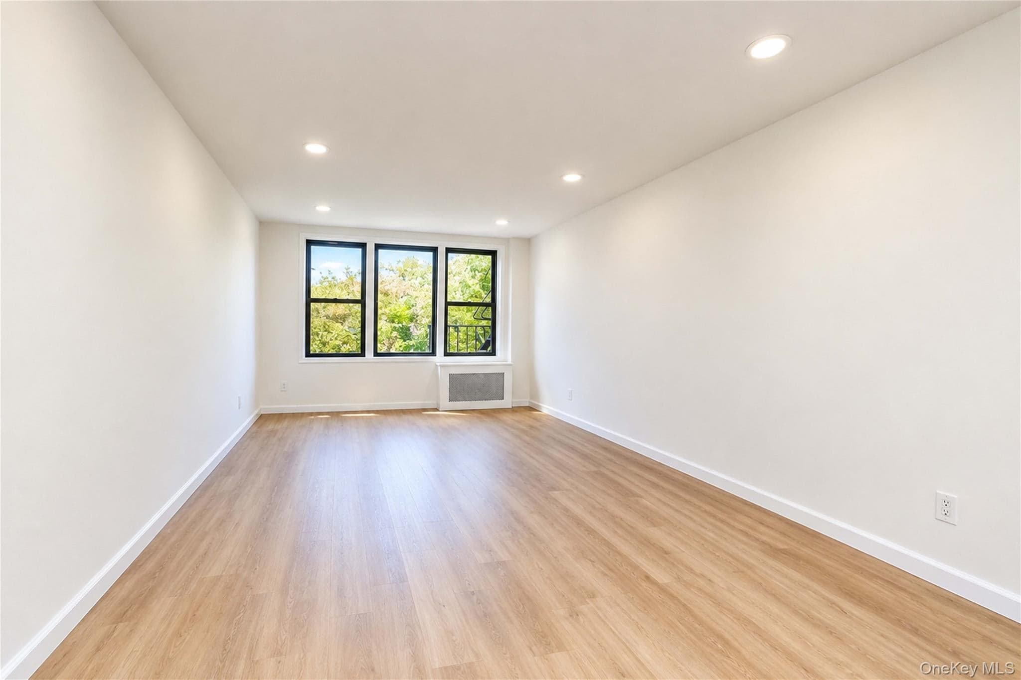 145 Lincoln Avenue Unit: 6x, Staten Island