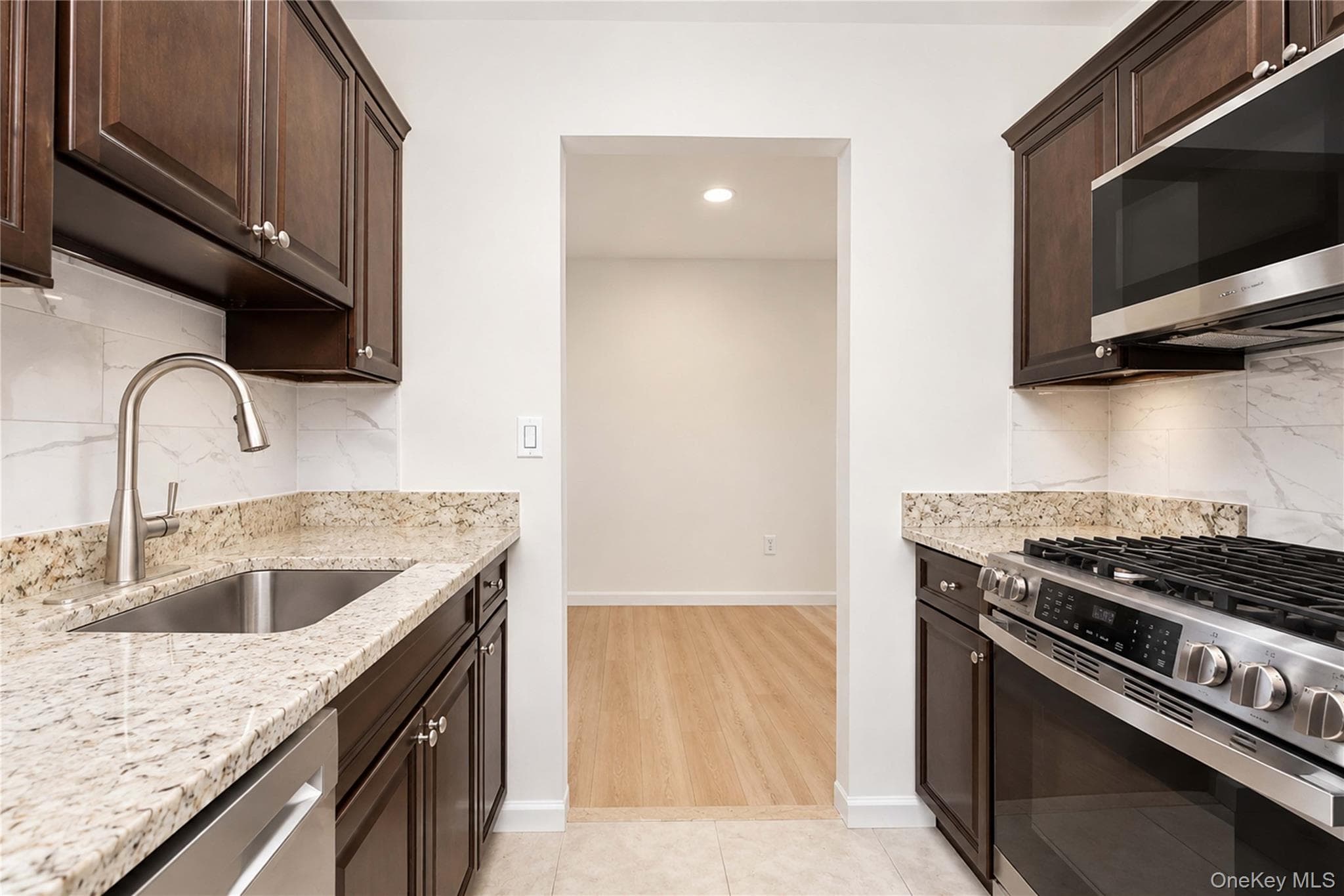 145 Lincoln Avenue Unit: 6x thumbnail 8