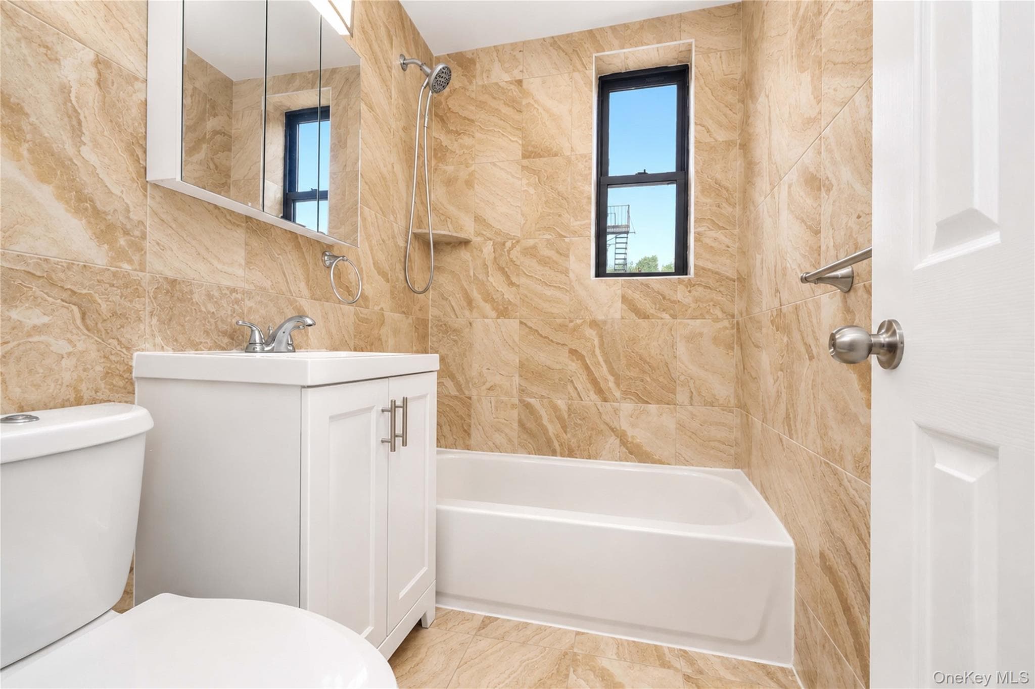 145 Lincoln Avenue Unit: 6x thumbnail 12