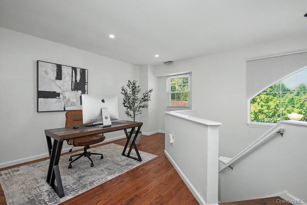 101 Elmcrest Drive thumbnail 26