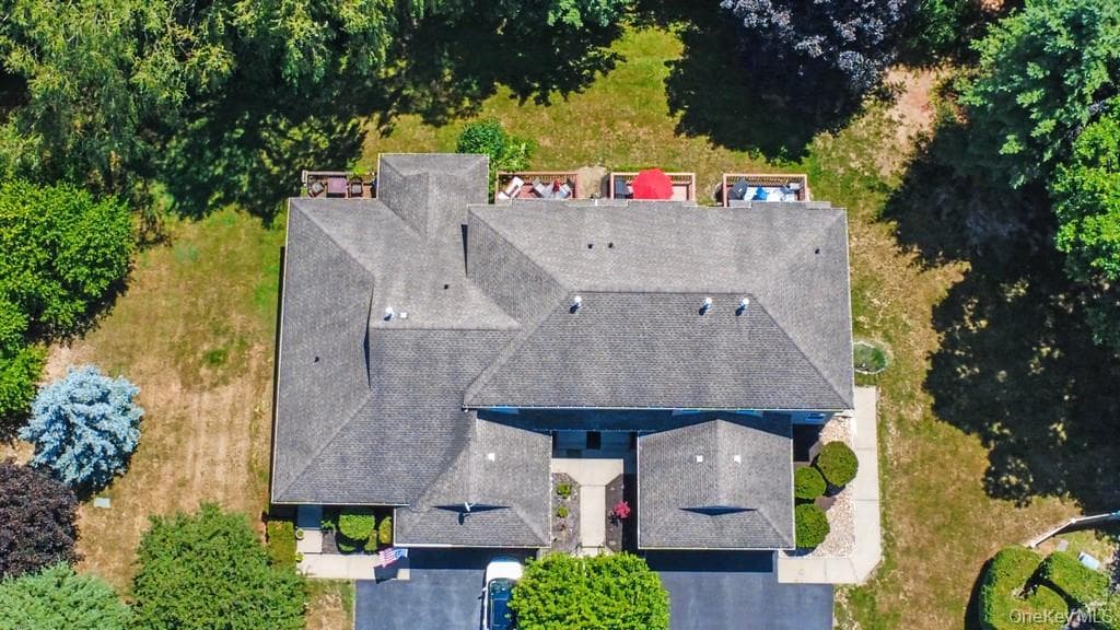 101 Elmcrest Drive thumbnail 37