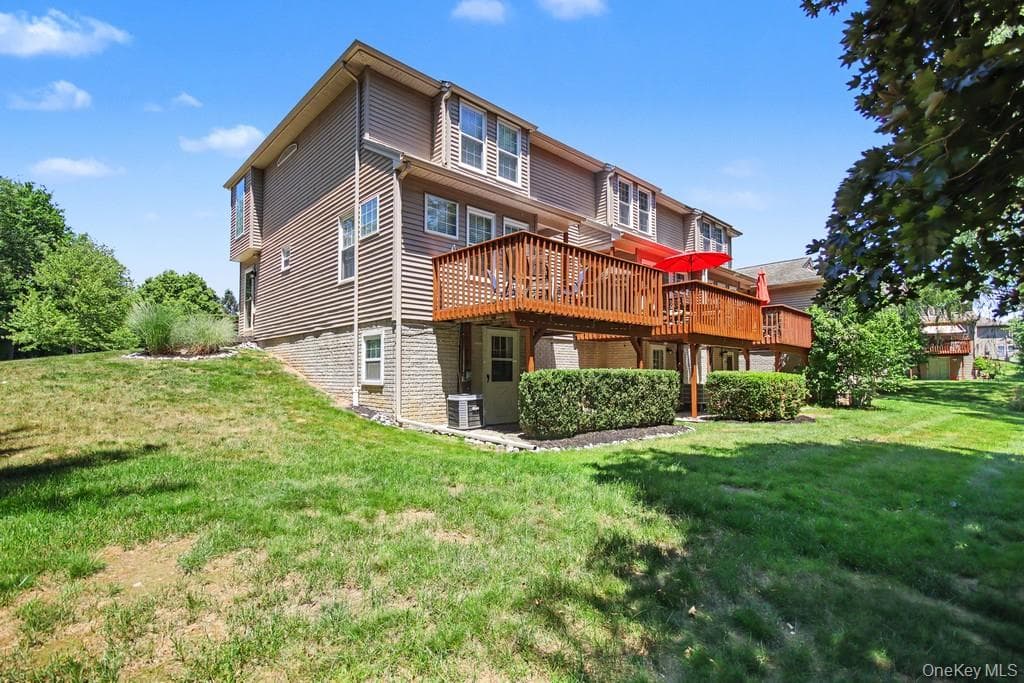 101 Elmcrest Drive thumbnail 33
