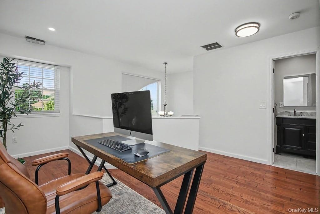 101 Elmcrest Drive thumbnail 28