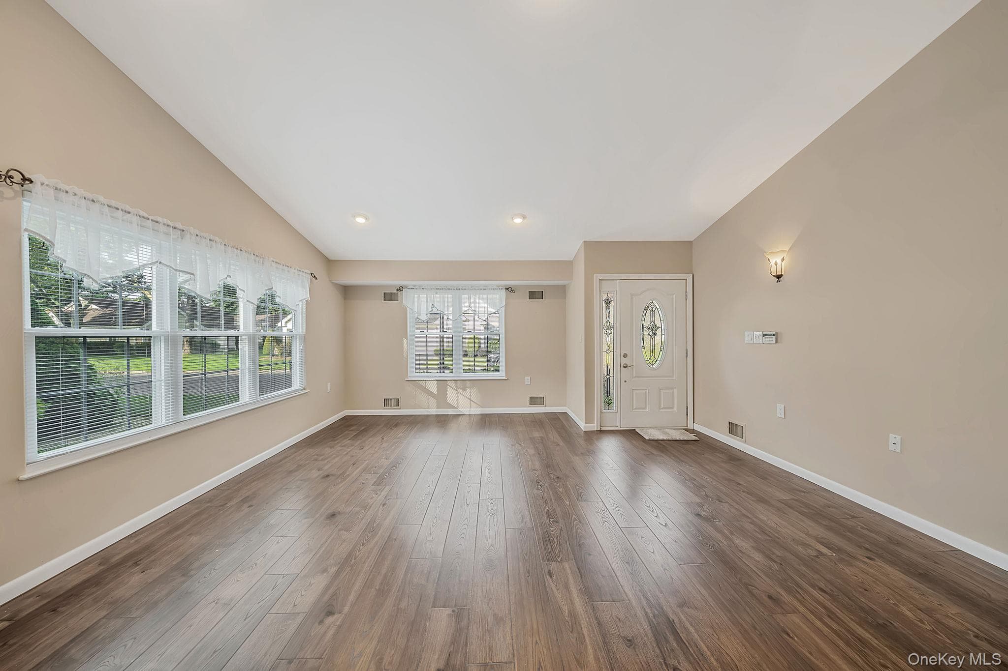 279 Glen Drive thumbnail 6