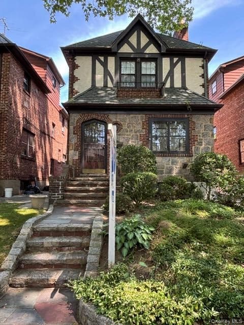 2603 168th Street photo 1