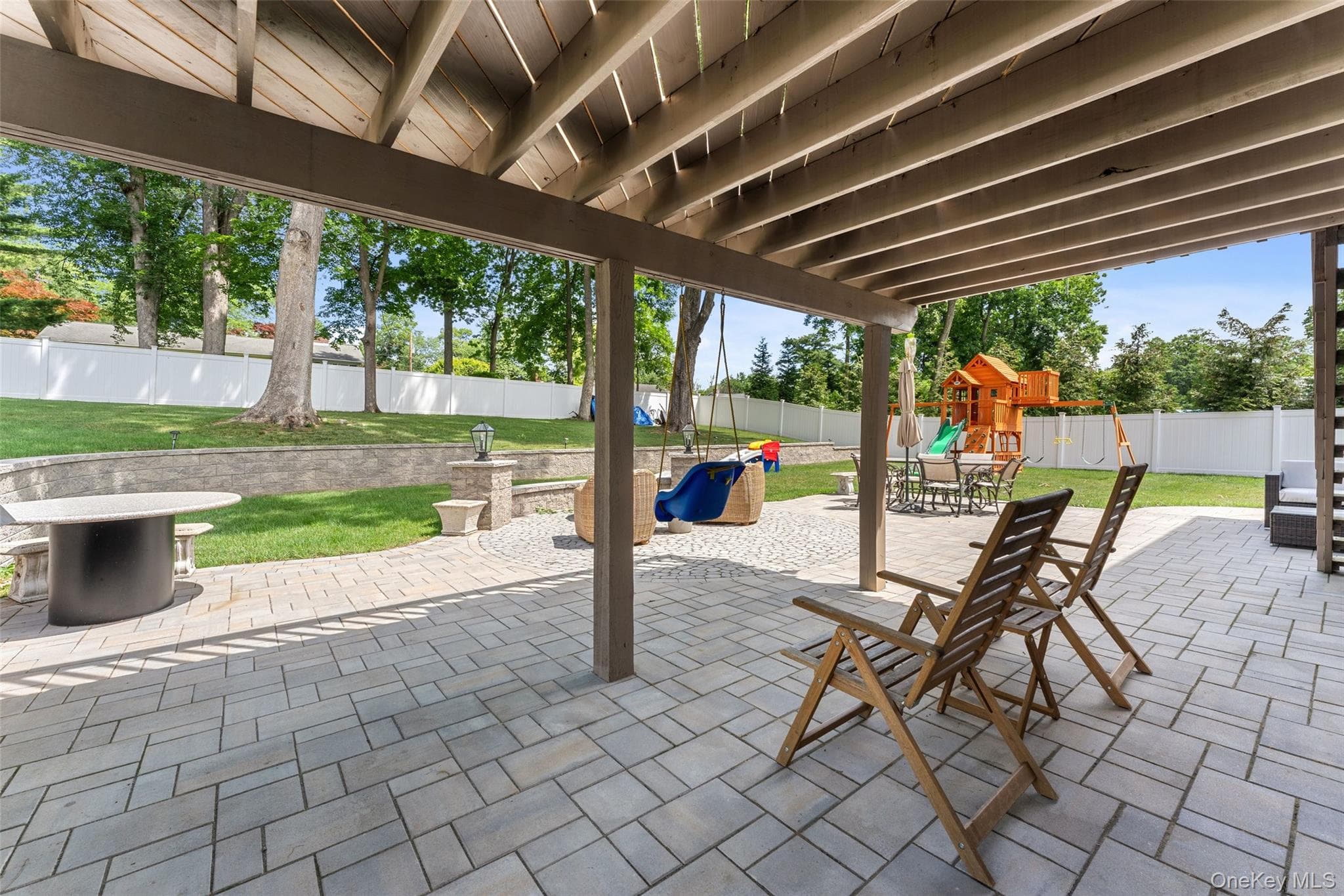 575 Babbling Brook Lane thumbnail 29