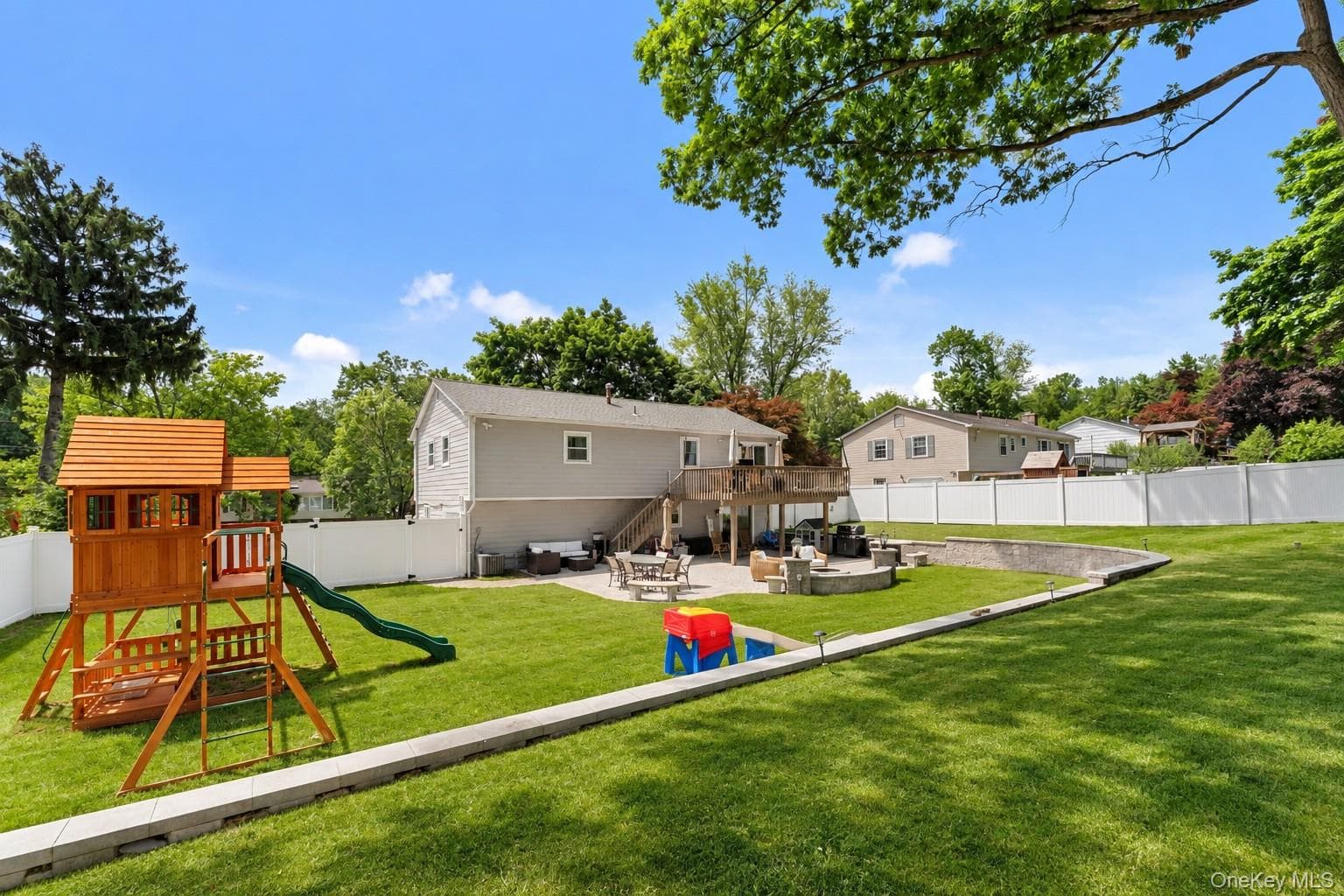 575 Babbling Brook Lane thumbnail 31