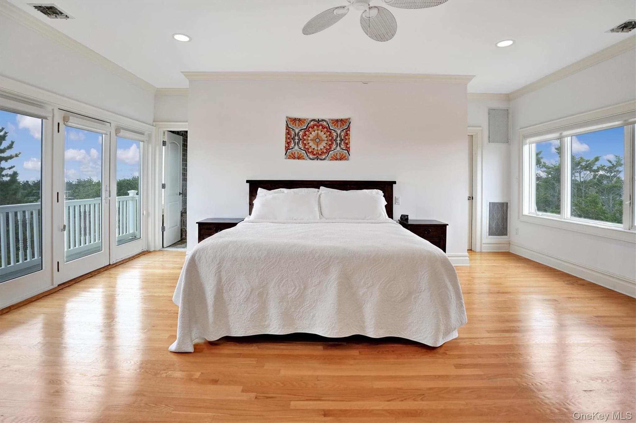605 Dune Road thumbnail 25