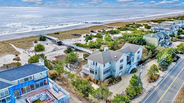 605 Dune Road thumbnail 4
