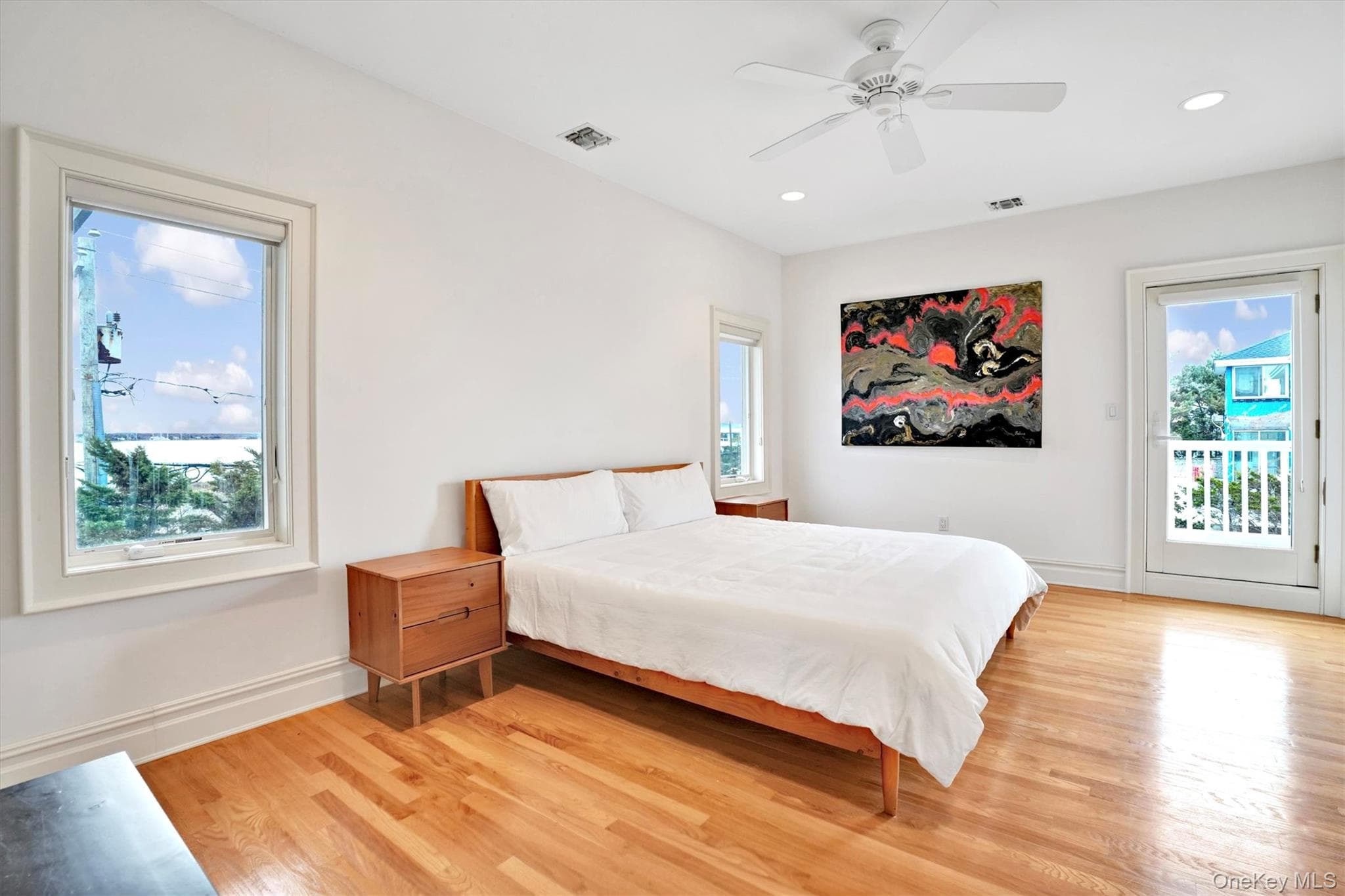 605 Dune Road thumbnail 36