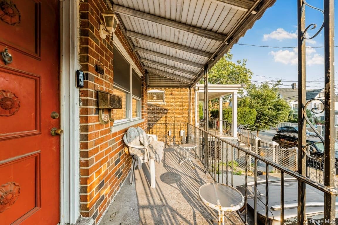 725 E 230th Street thumbnail 19