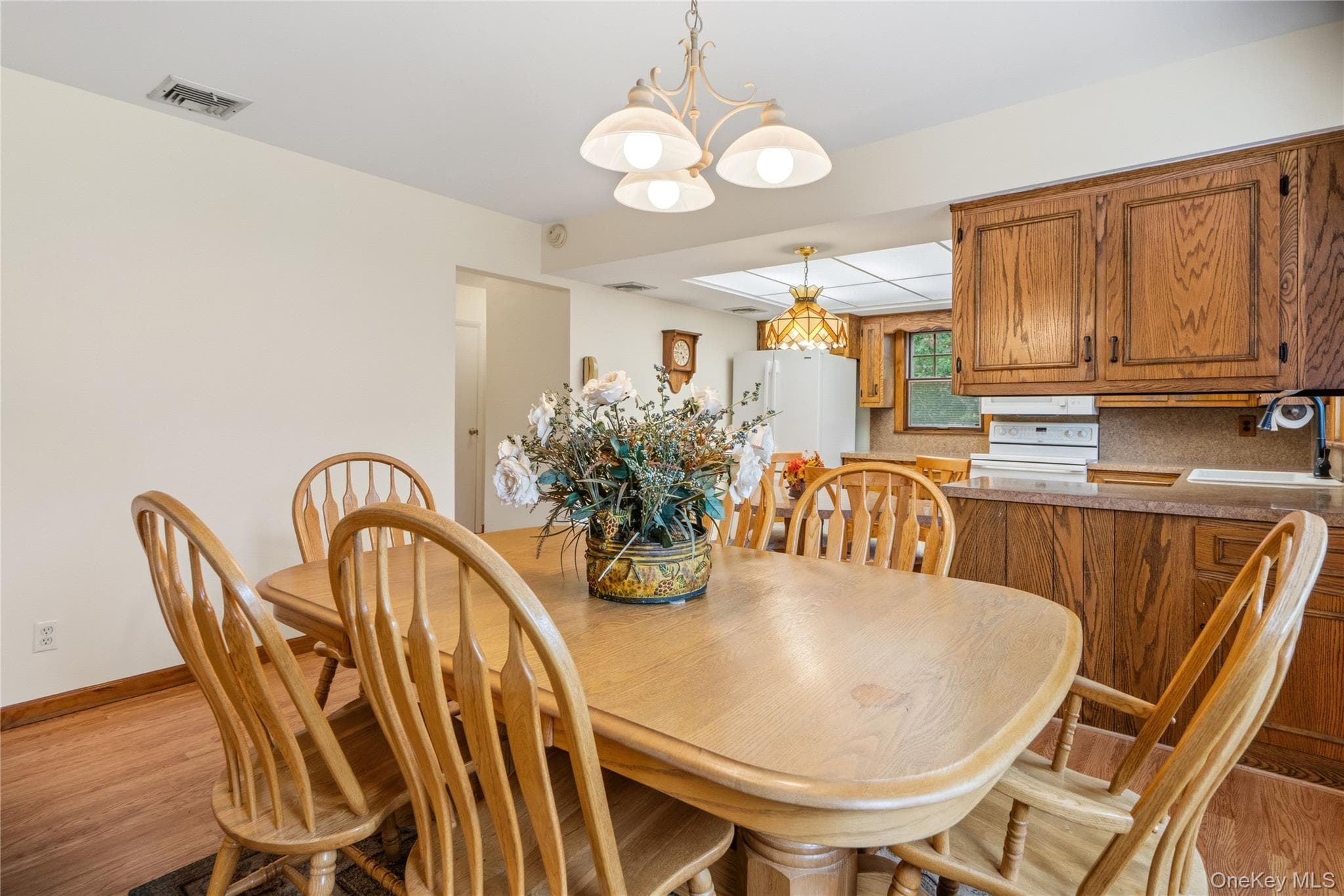 77 E Woodside Avenue thumbnail 10