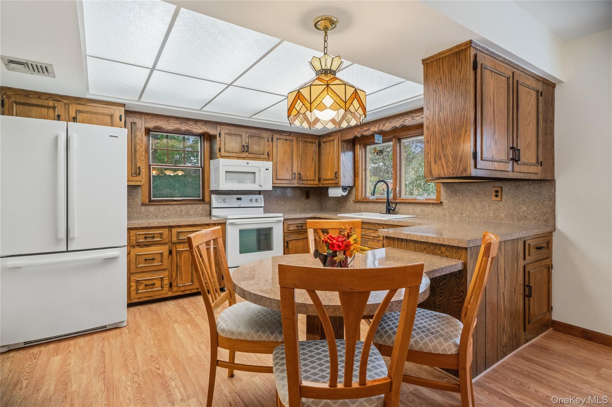 77 E Woodside Avenue thumbnail 11