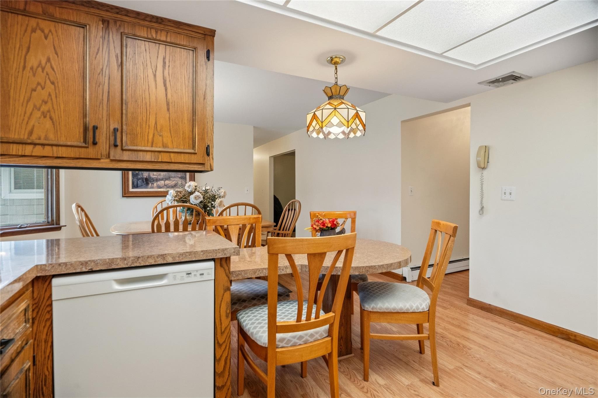 77 E Woodside Avenue thumbnail 4