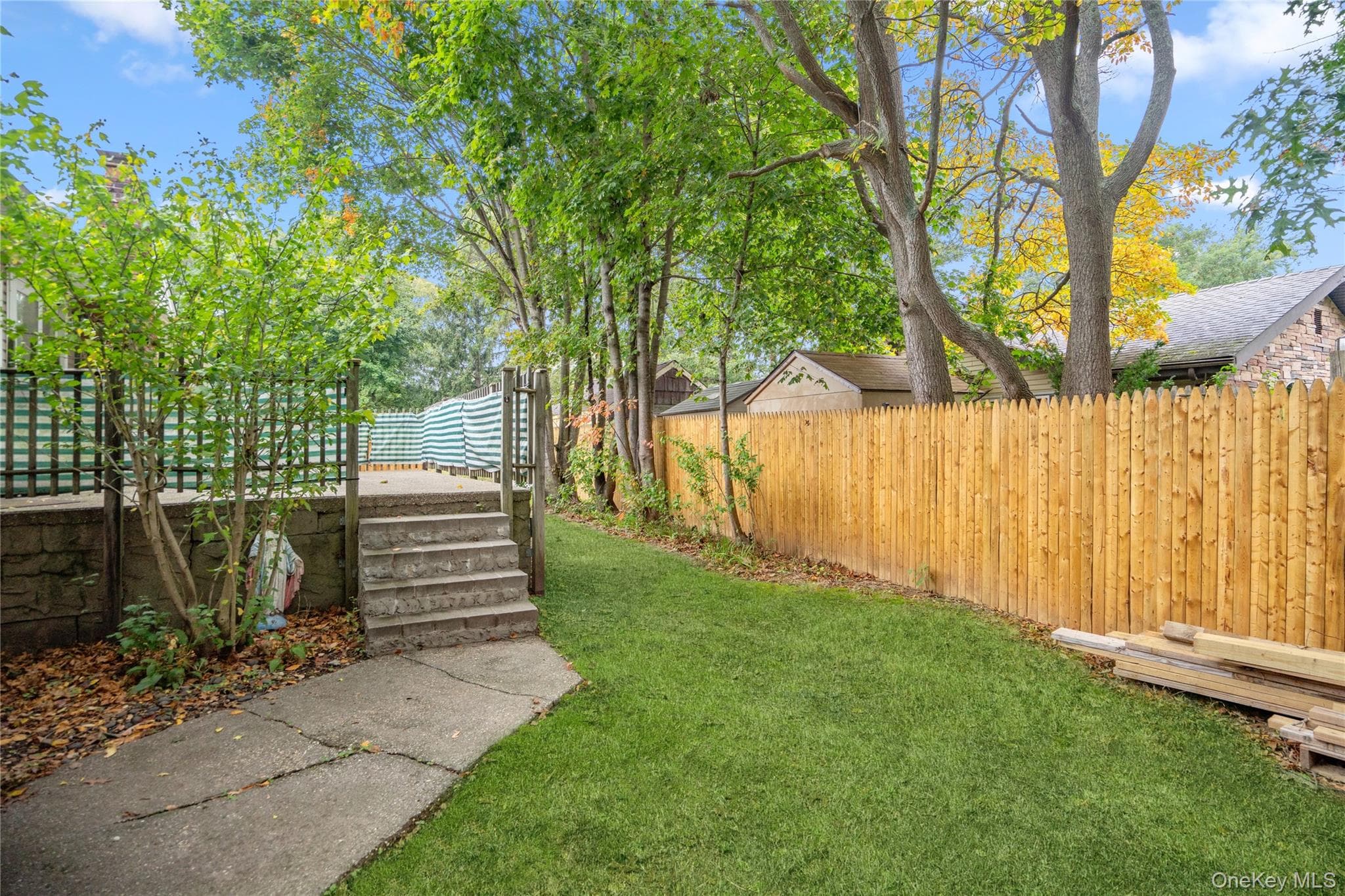 77 E Woodside Avenue thumbnail 23