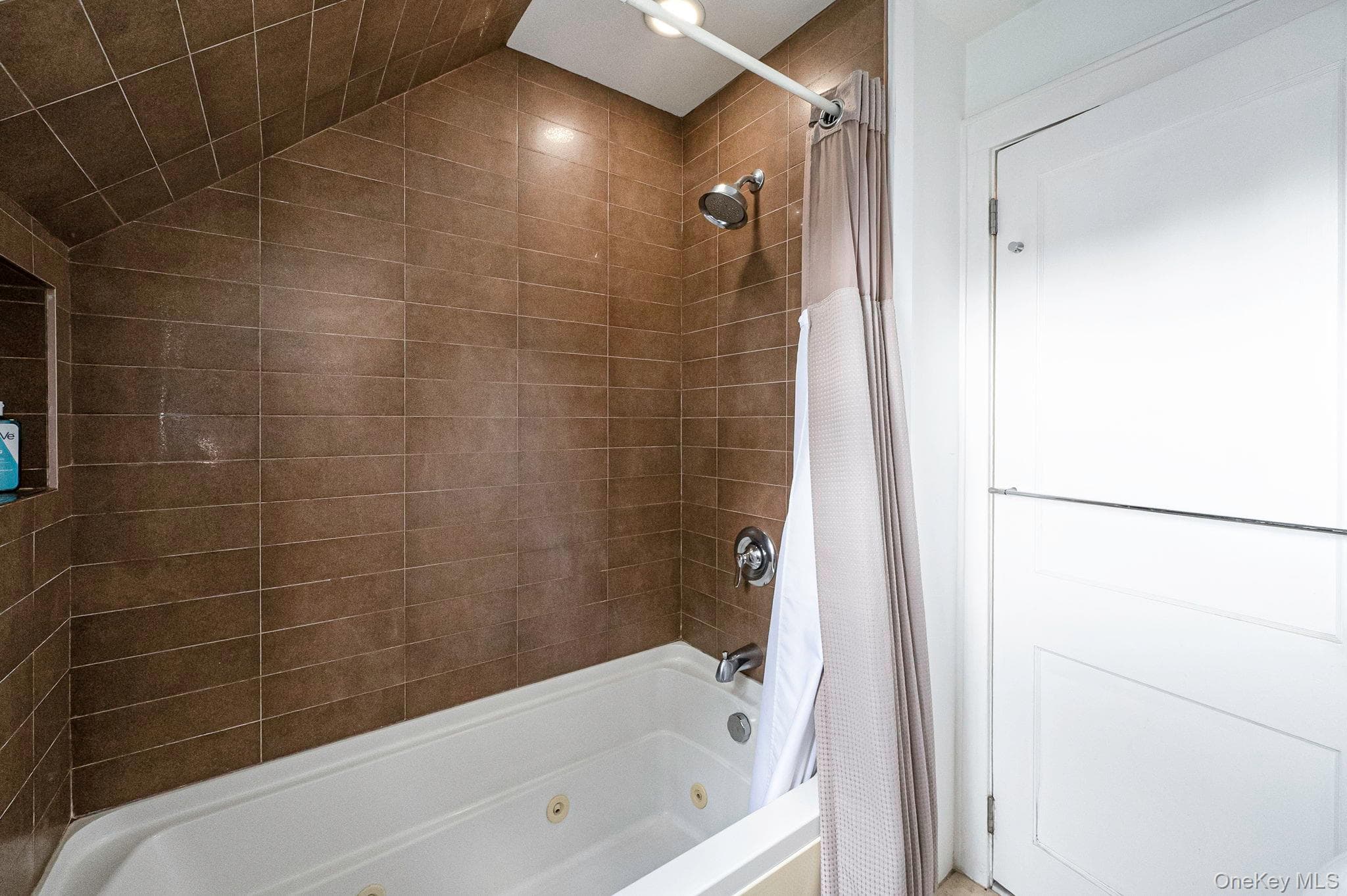 131 E Alhambra Avenue thumbnail 27