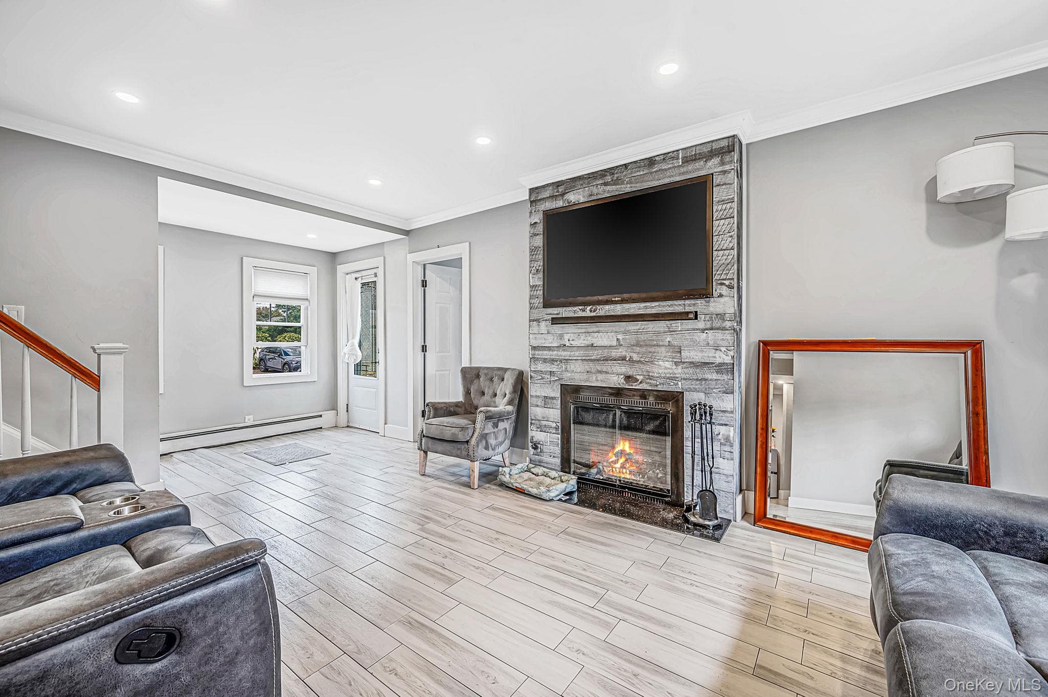 131 E Alhambra Avenue thumbnail 12