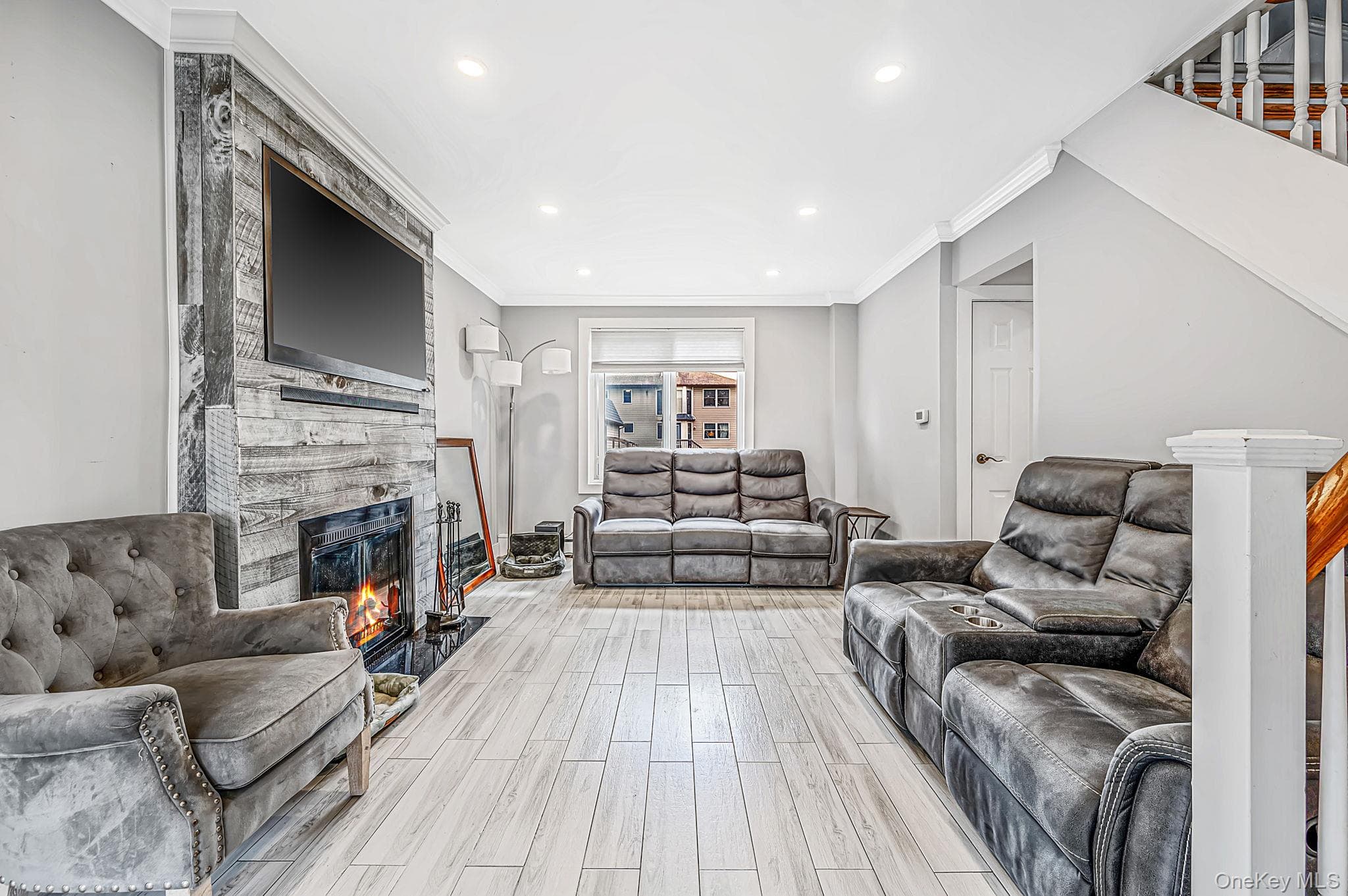 131 E Alhambra Avenue thumbnail 11