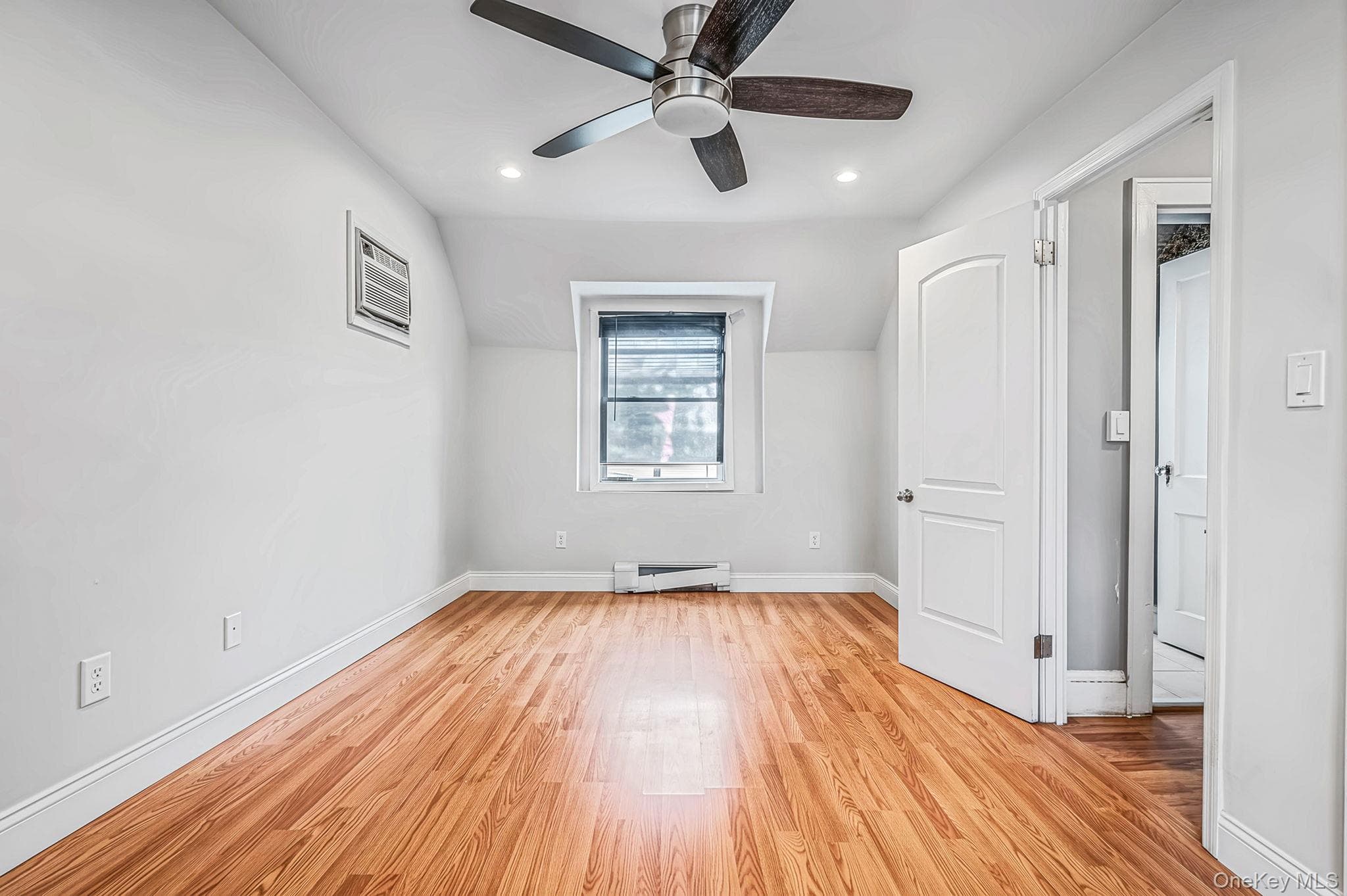 131 E Alhambra Avenue thumbnail 21