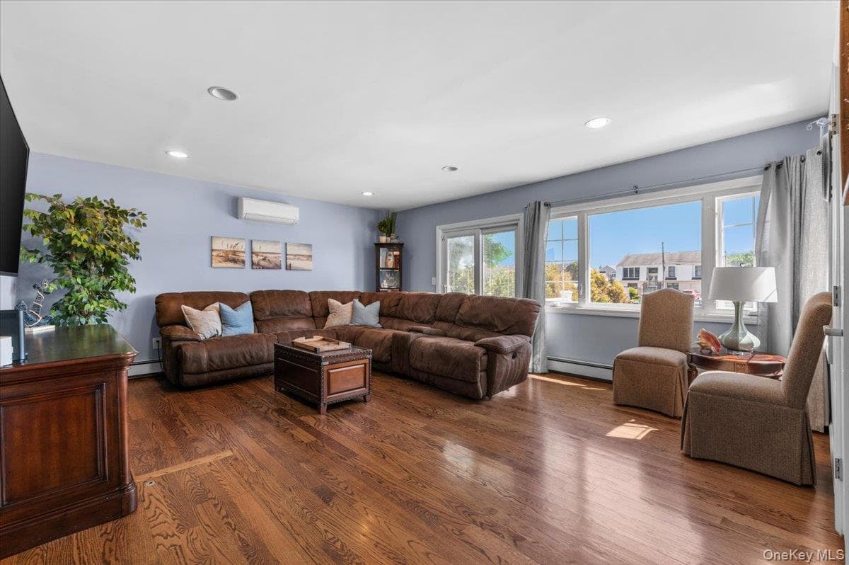 2968 Islip Court thumbnail 13