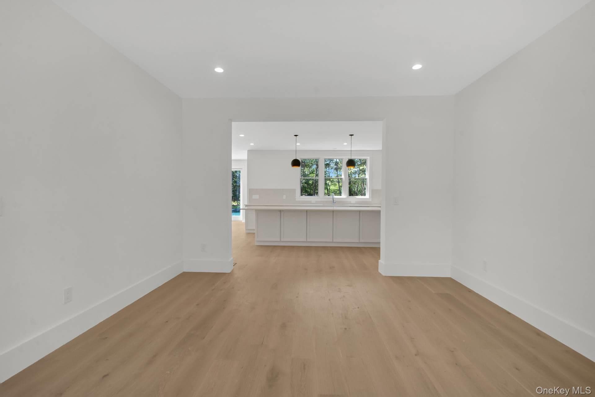 95 N Summit Boulevard thumbnail 11