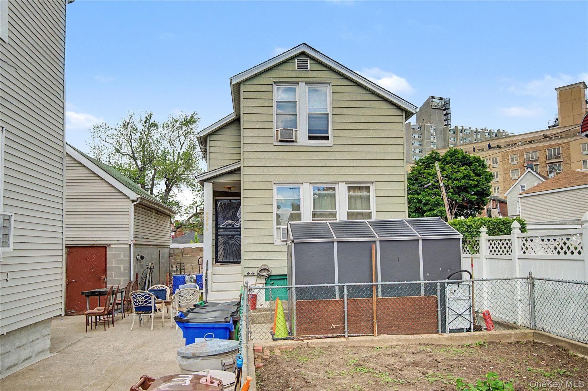 1608 Merry Avenue thumbnail 5
