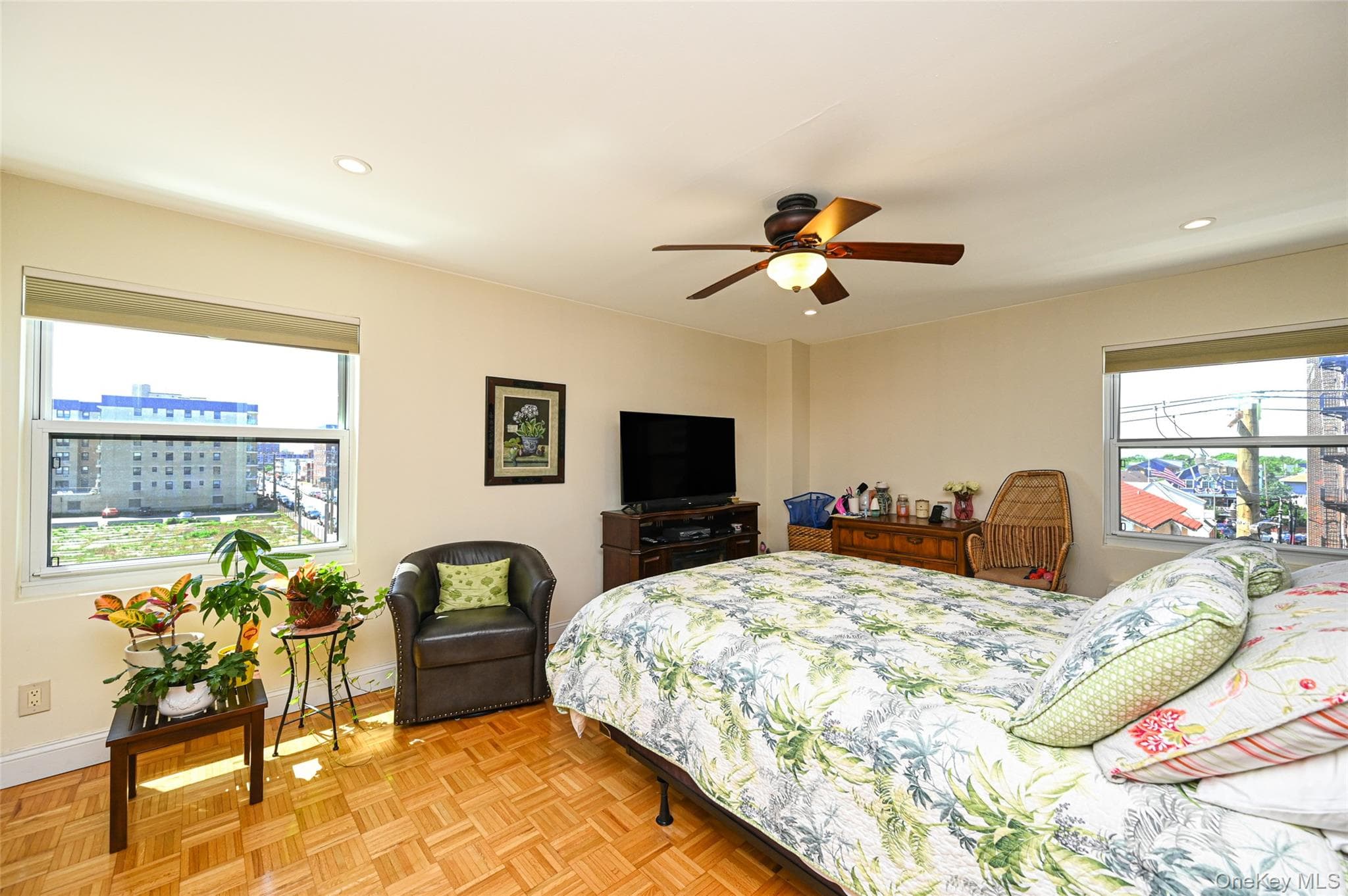 360 Shore Road Unit: 4K thumbnail 5