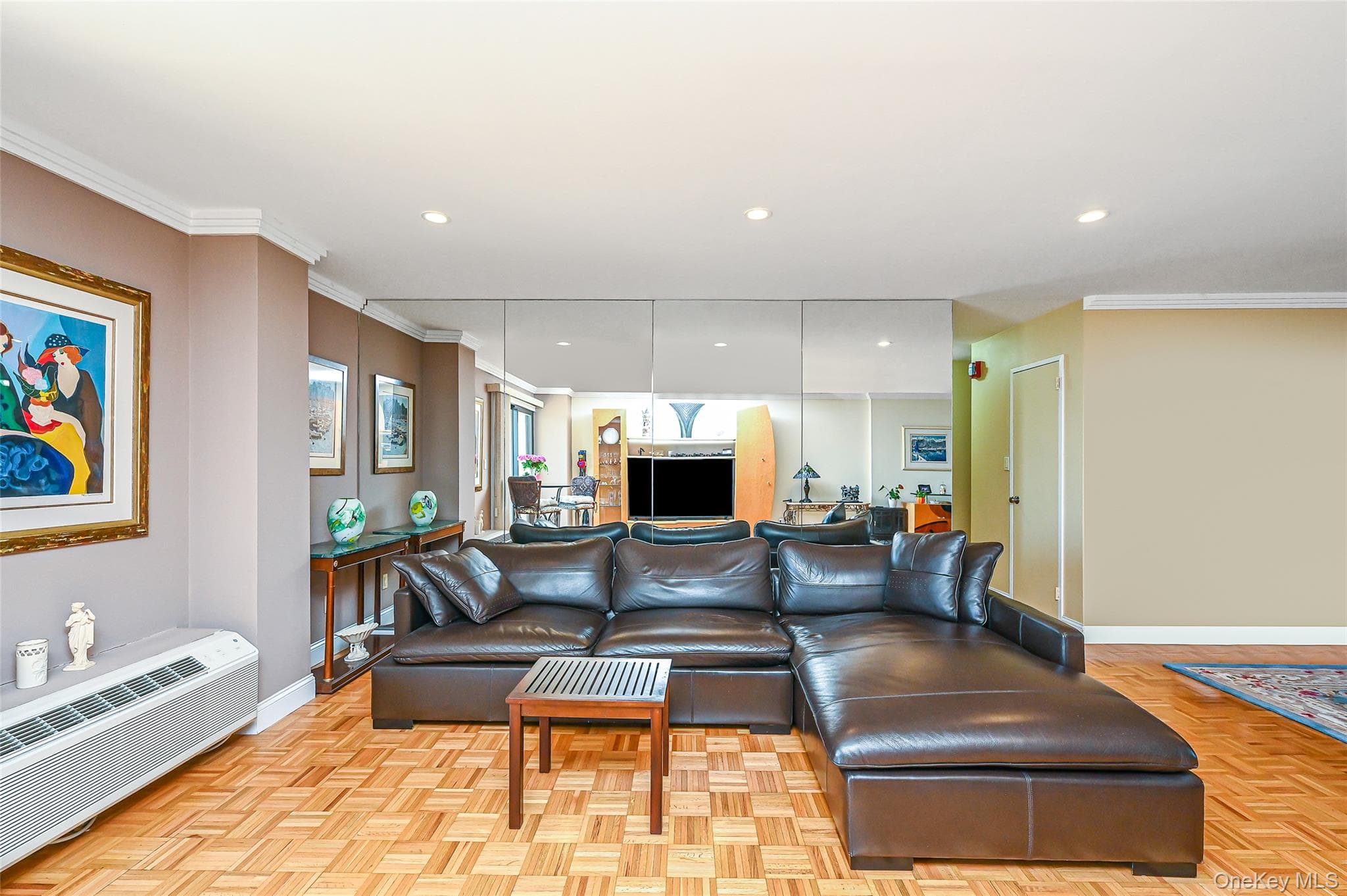 360 Shore Road Unit: 4K thumbnail 12