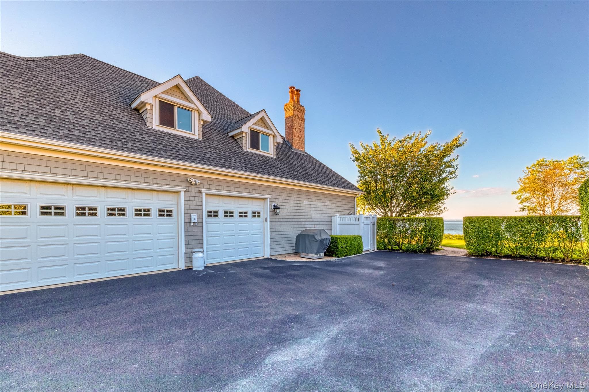 1640 Grandview Drive thumbnail 45