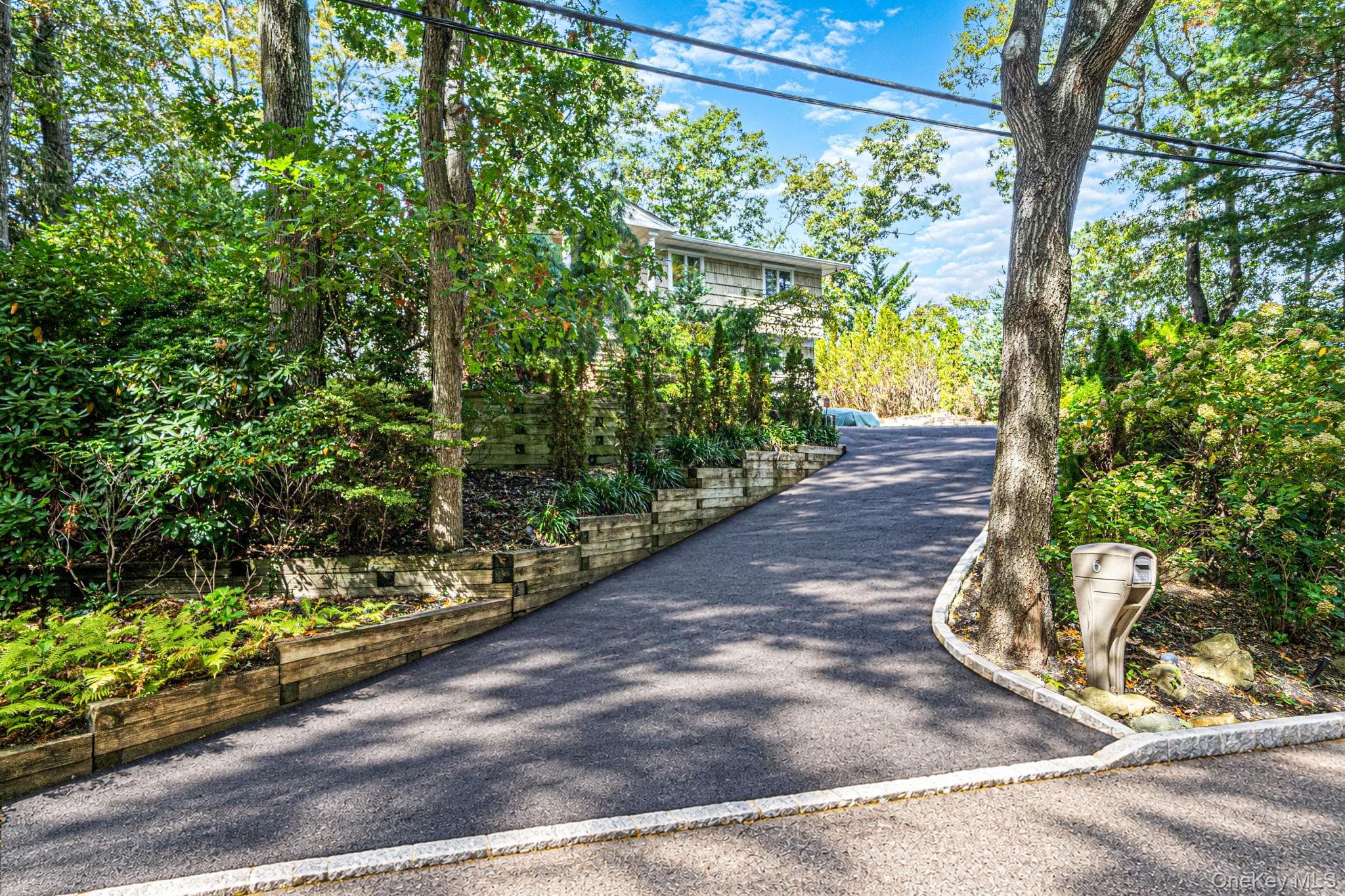 6 Wyandanch Boulevard thumbnail 4