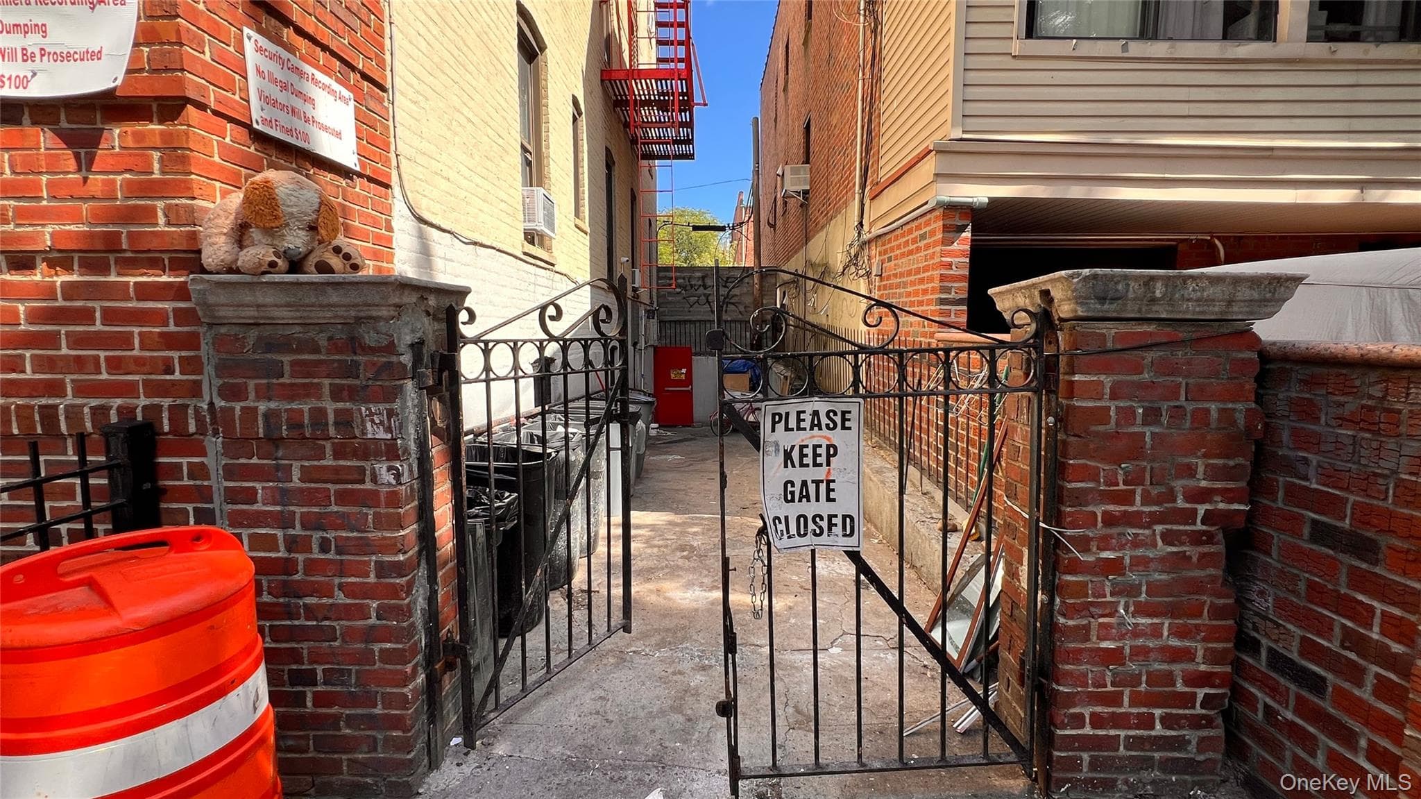 4171 Denman Street thumbnail 4
