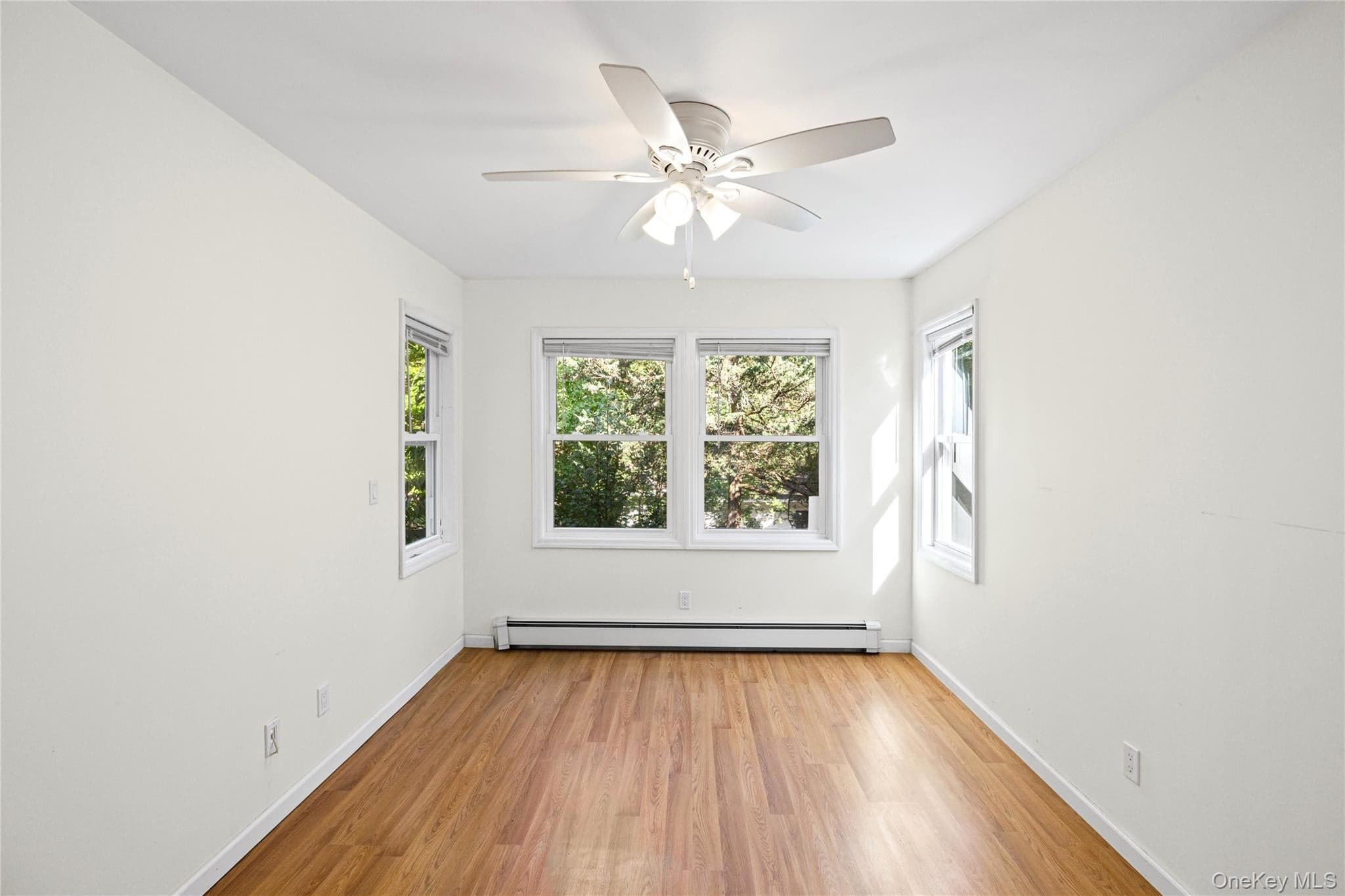 39 Amityville Road thumbnail 18