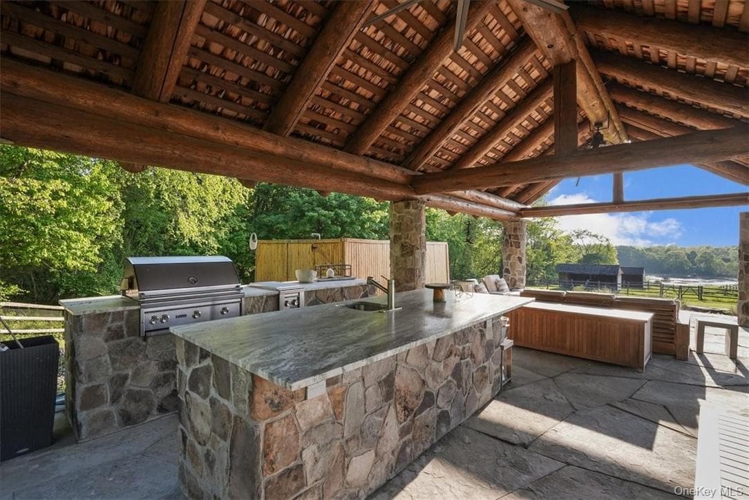 101 Mountain Lodge Rd thumbnail 23