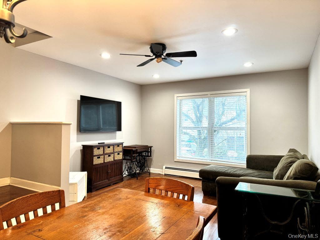 11 Livingston Manor Unit: 11 thumbnail 4