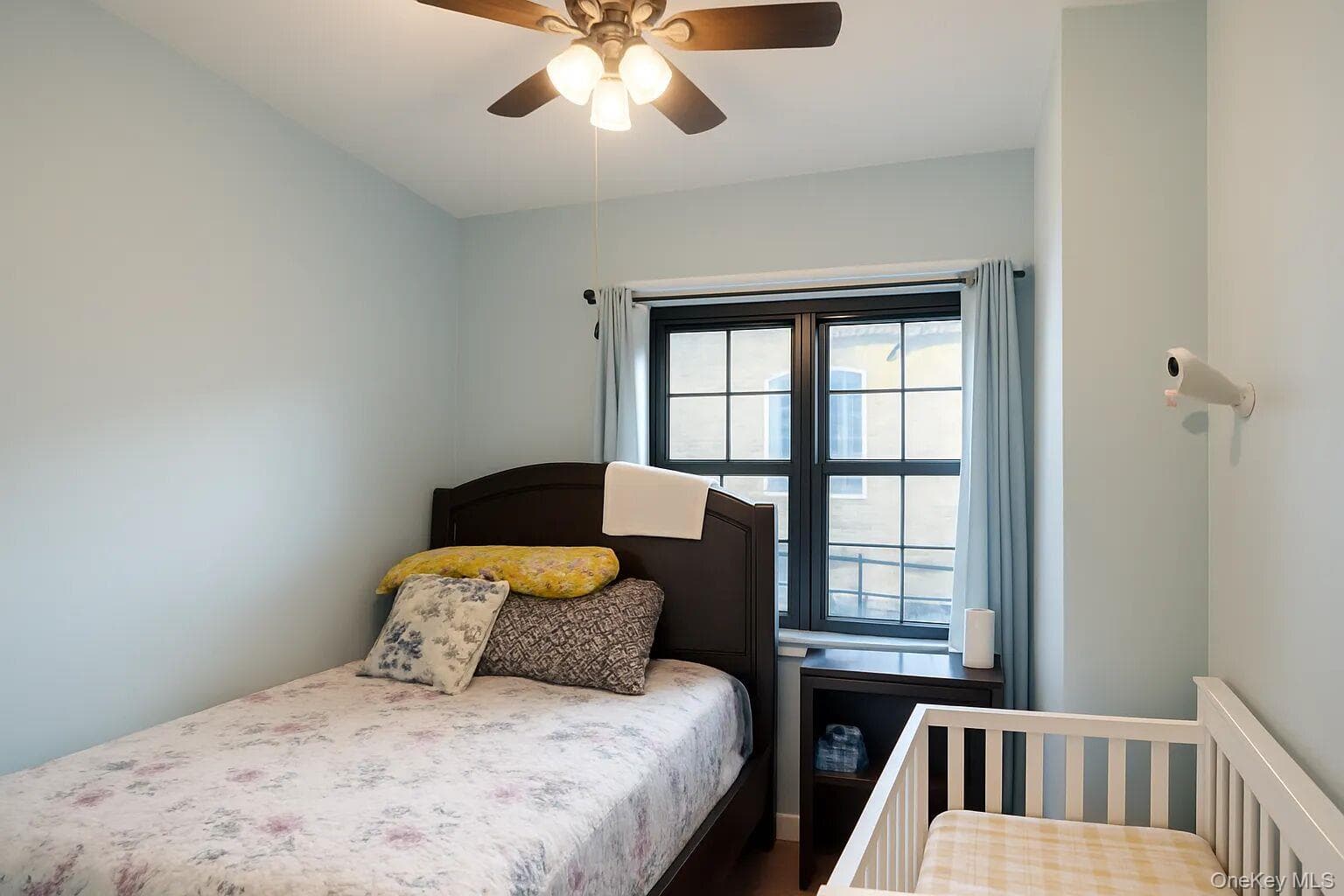 1309 Herschell Street thumbnail 3