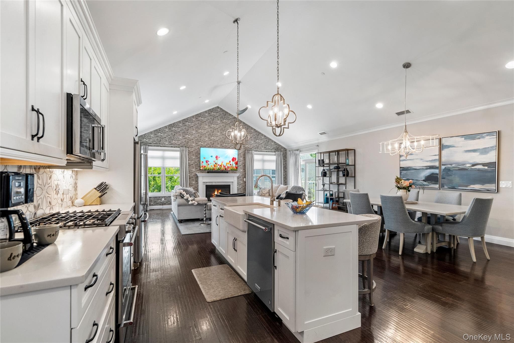 55201 Spruce Pond Circle thumbnail 4