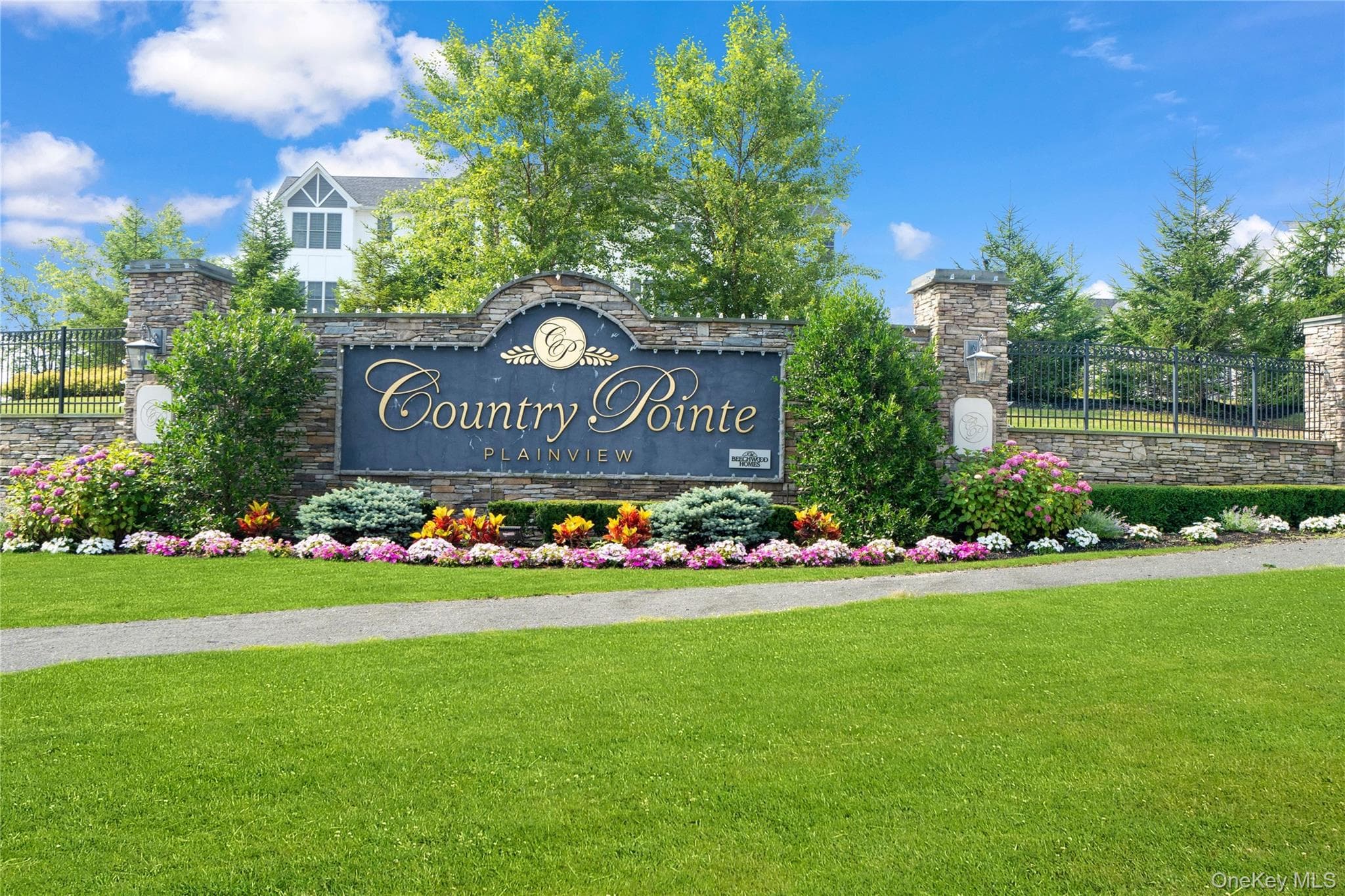55201 Spruce Pond Circle thumbnail 24