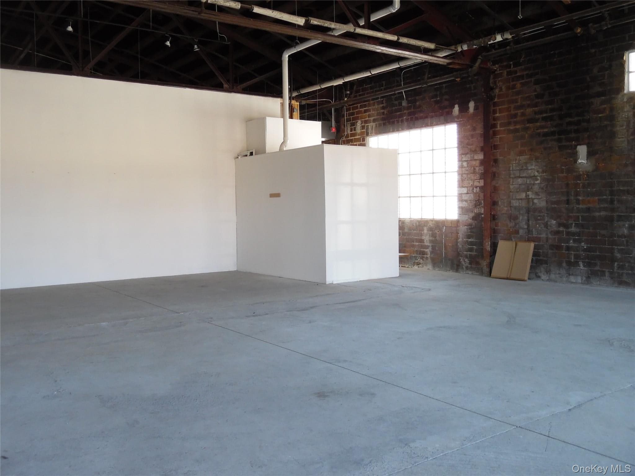 397 Broadway thumbnail 13